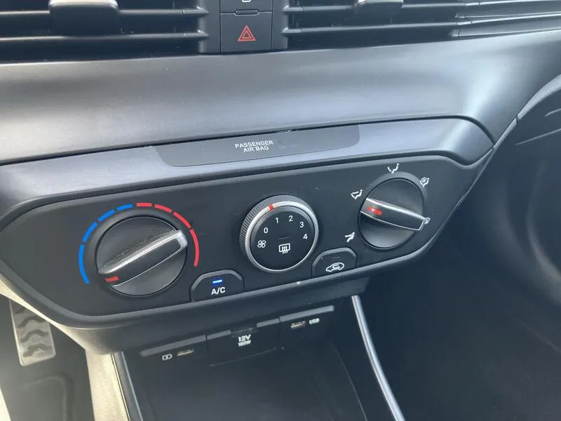 Hyundai Bayon 1.2 MPI Maxx - foto 31