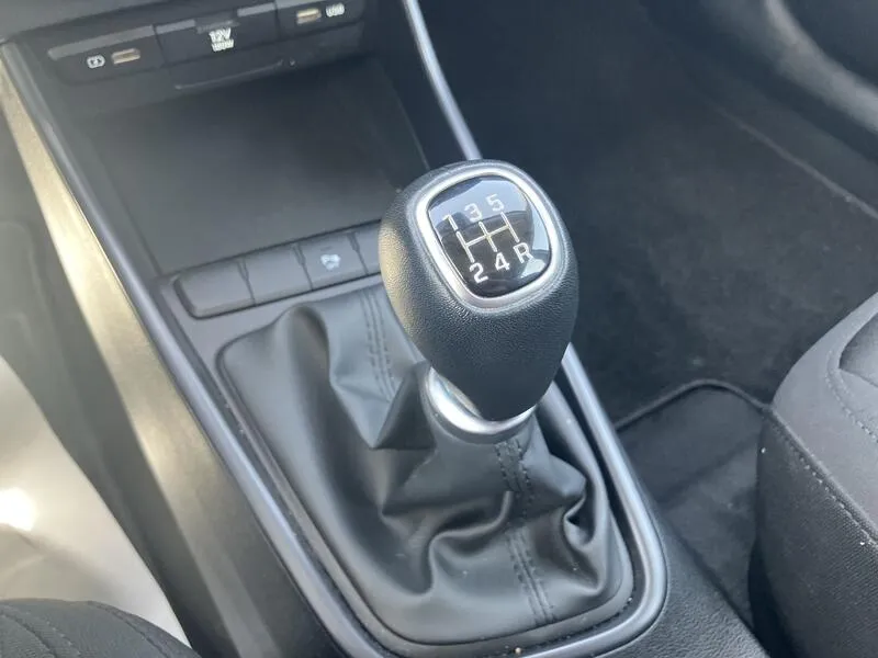Hyundai Bayon 1.2 MPI Maxx - foto 33