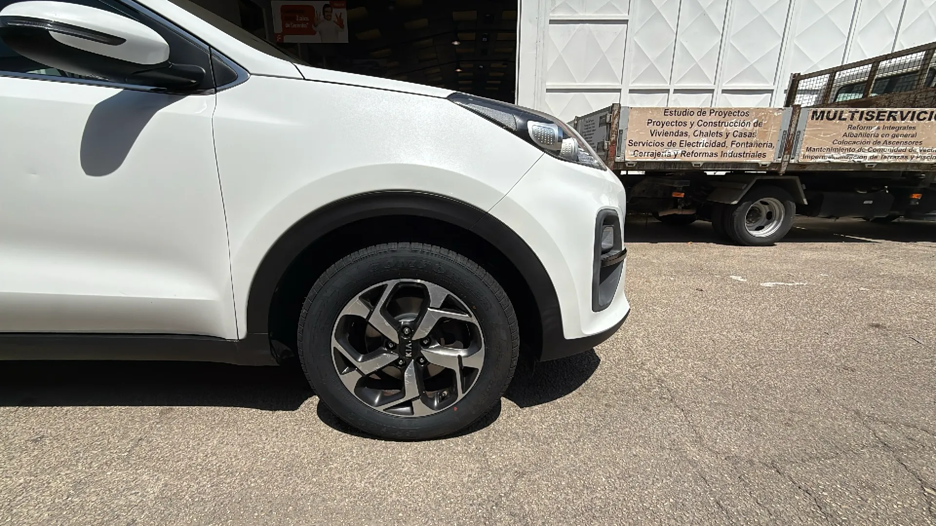 Kia Sportage 1.6 MHEV Black Edition 4x2 - foto 17