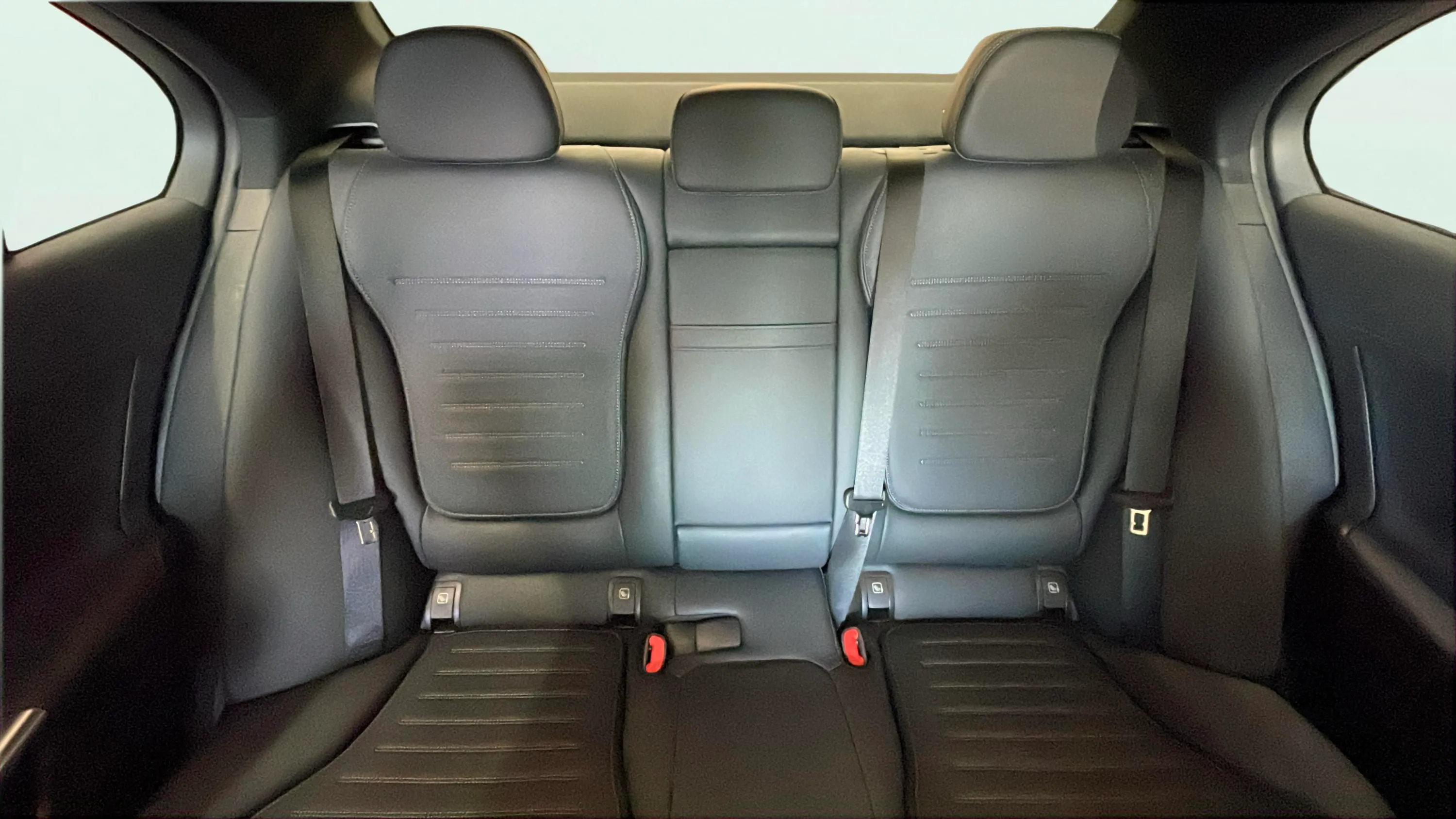 Mercedes-Benz Clase C C 200 - foto 14