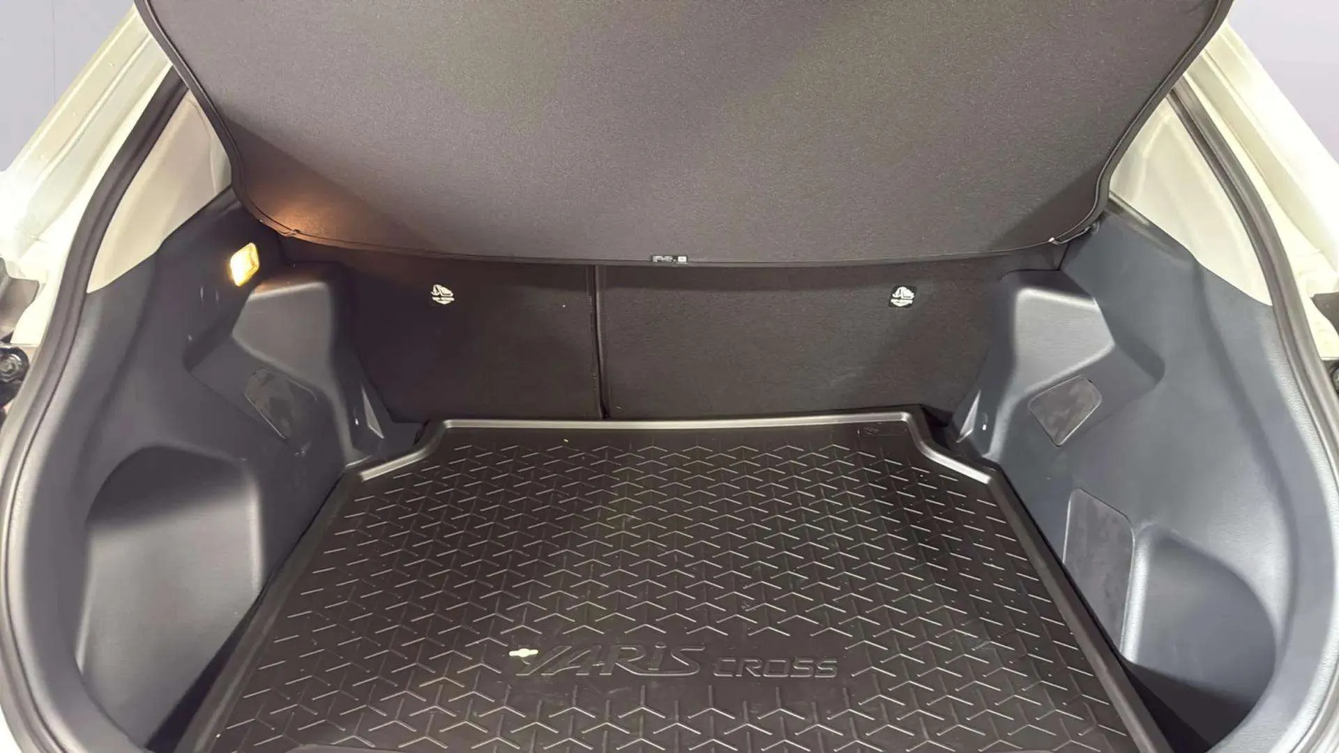 Toyota Yaris Cross 1.5 130H Active - foto 16