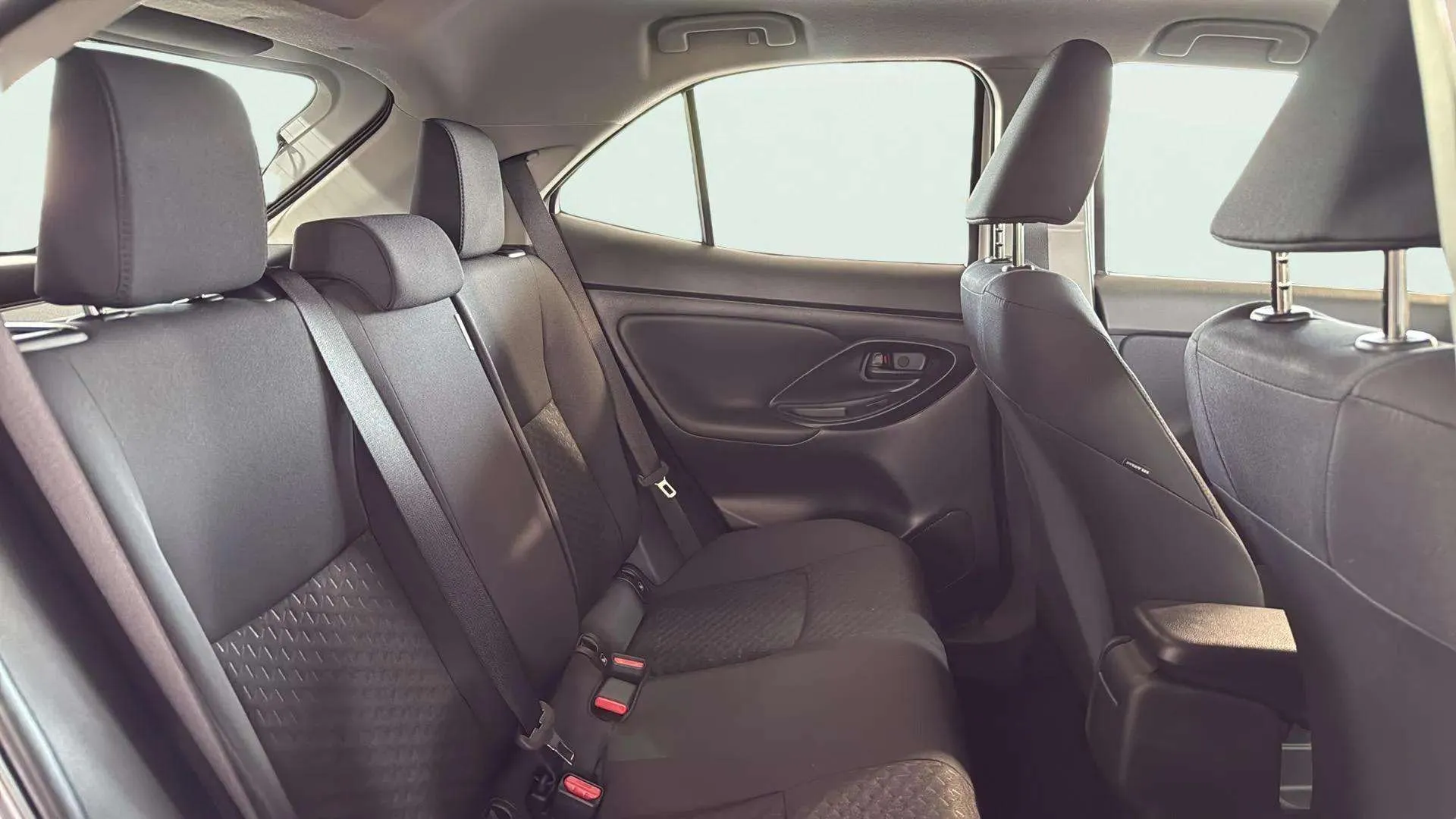 Toyota Yaris Cross 1.5 130H Active - foto 14