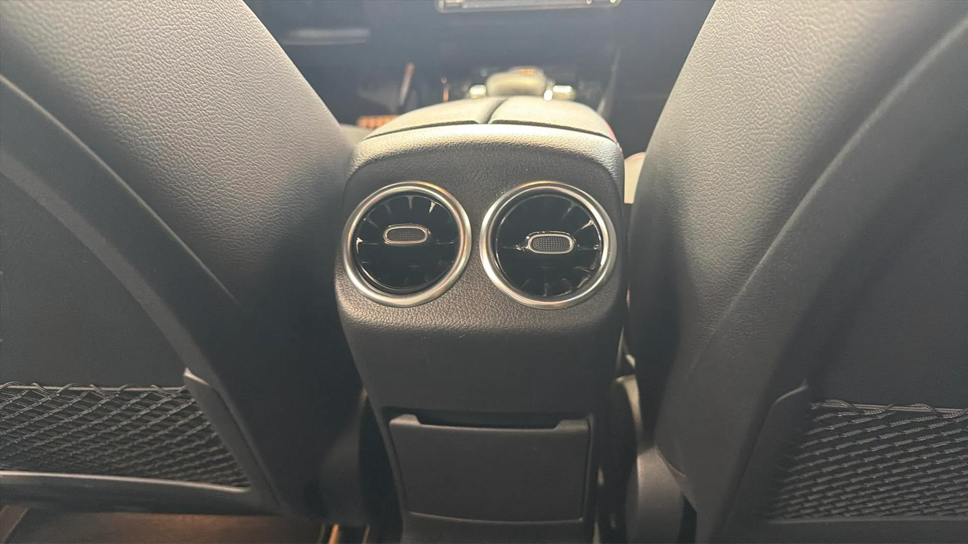 Mercedes-Benz CLA 200 D DCT - foto 24