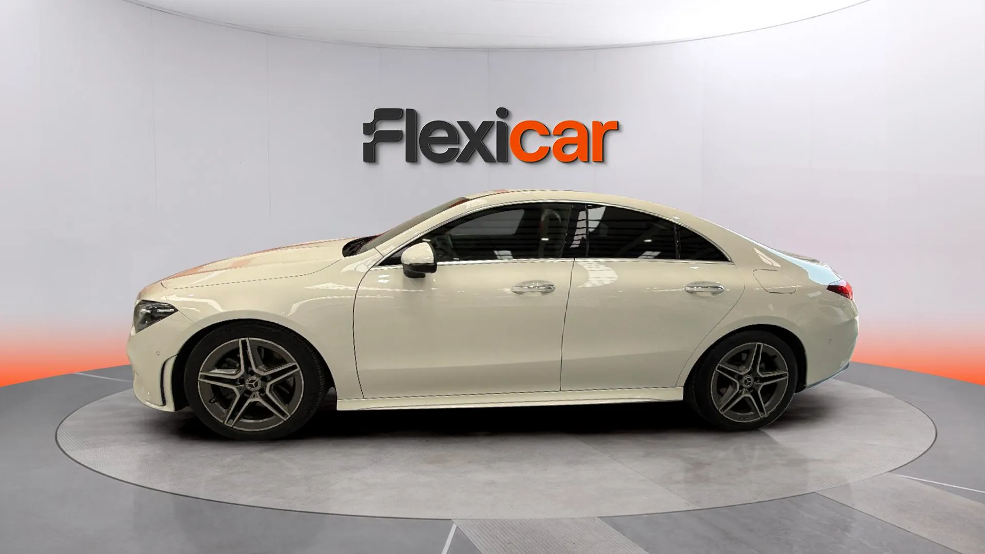 Mercedes-Benz CLA 200 D DCT - foto 4