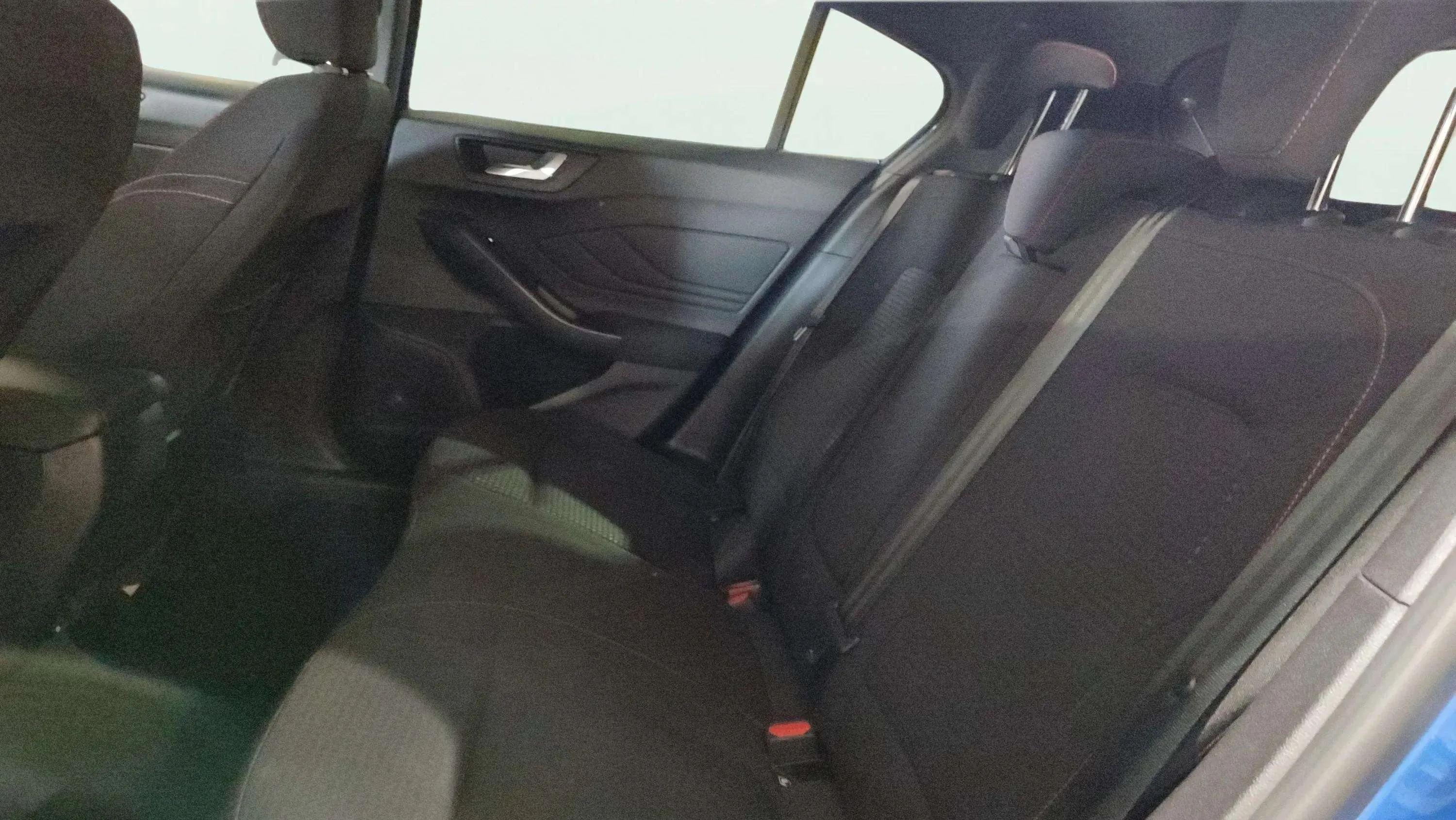 Ford Focus 1.0 EcoBoost MHEV ST-Line Style SIP - foto 17