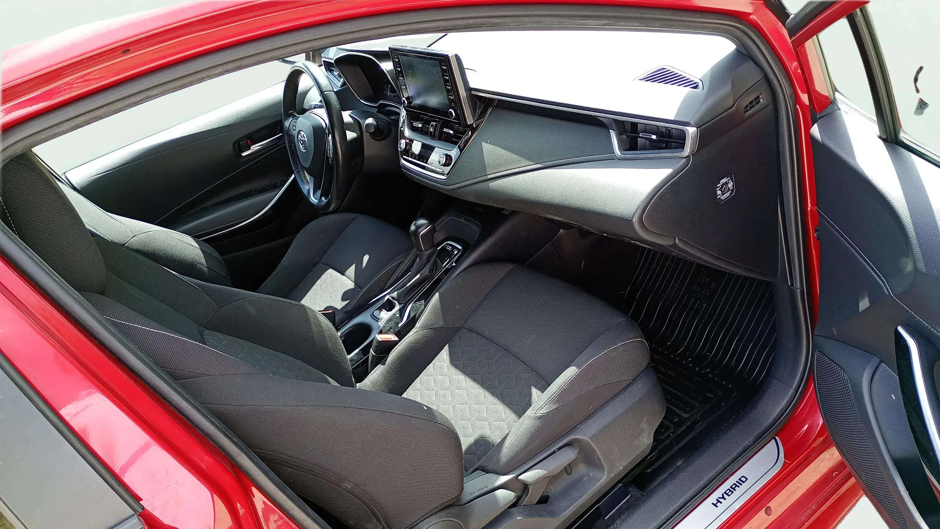 Toyota Corolla 1.8 125H Active E-CVT - foto 14