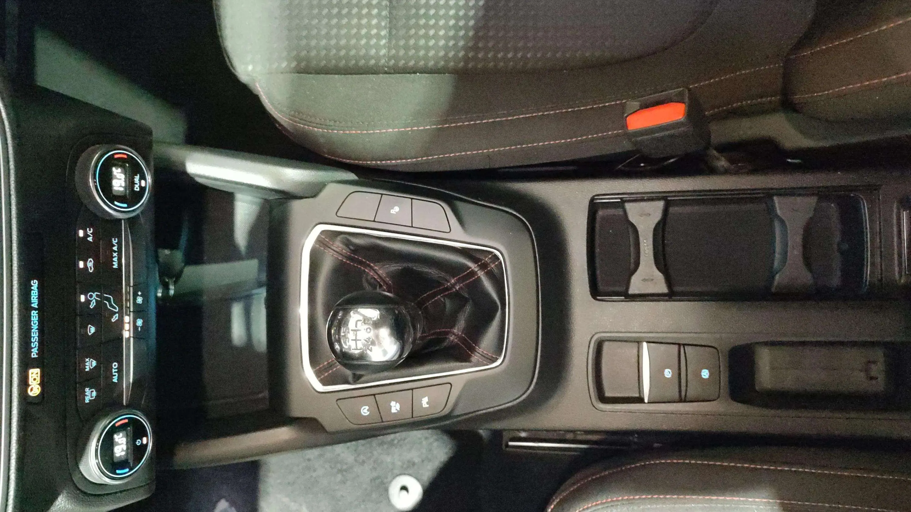 Ford Focus 1.0 EcoBoost MHEV ST-Line Style SIP - foto 12
