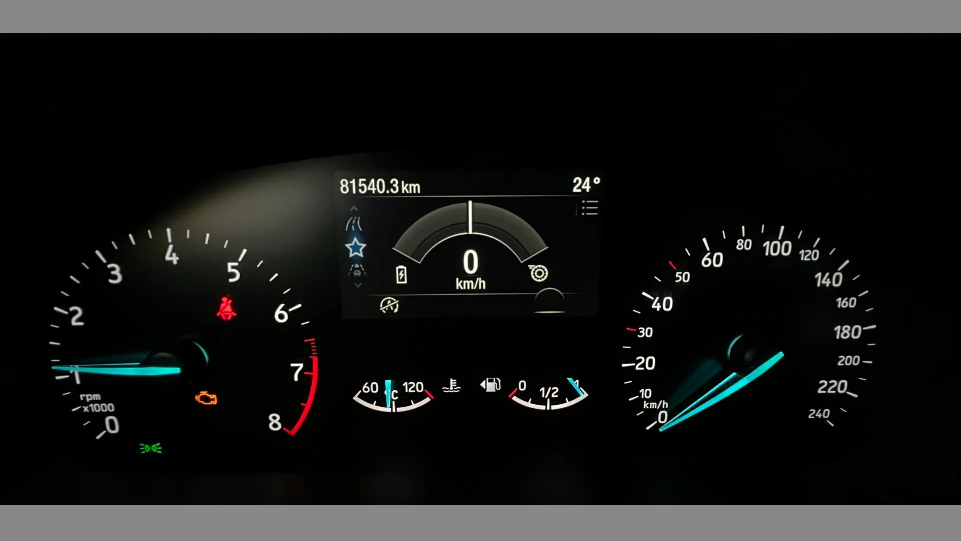 Ford Focus 1.0 Ecob. MHEV ST-Line Design SIP - foto 15