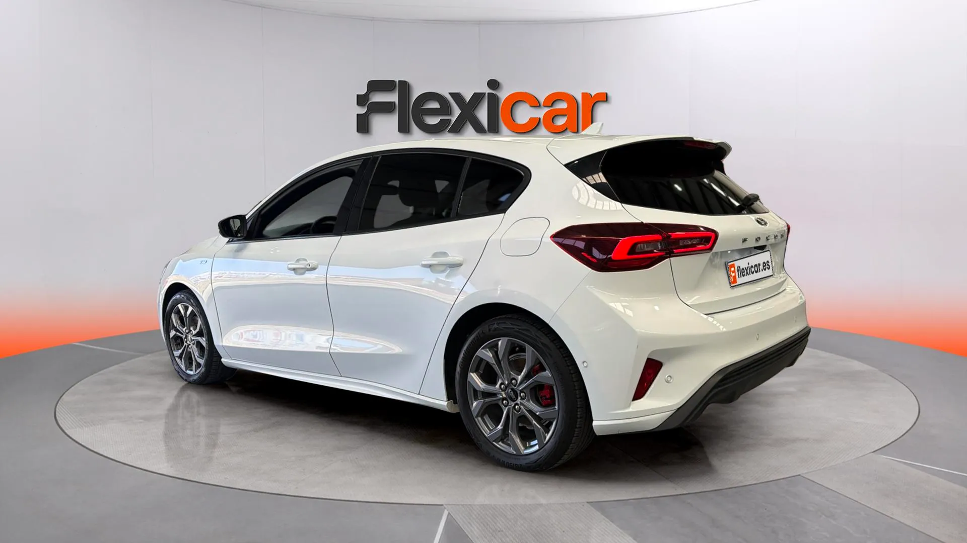 Ford Focus 1.0 EcoBoost MHEV ST-Line Design SIP - foto 4