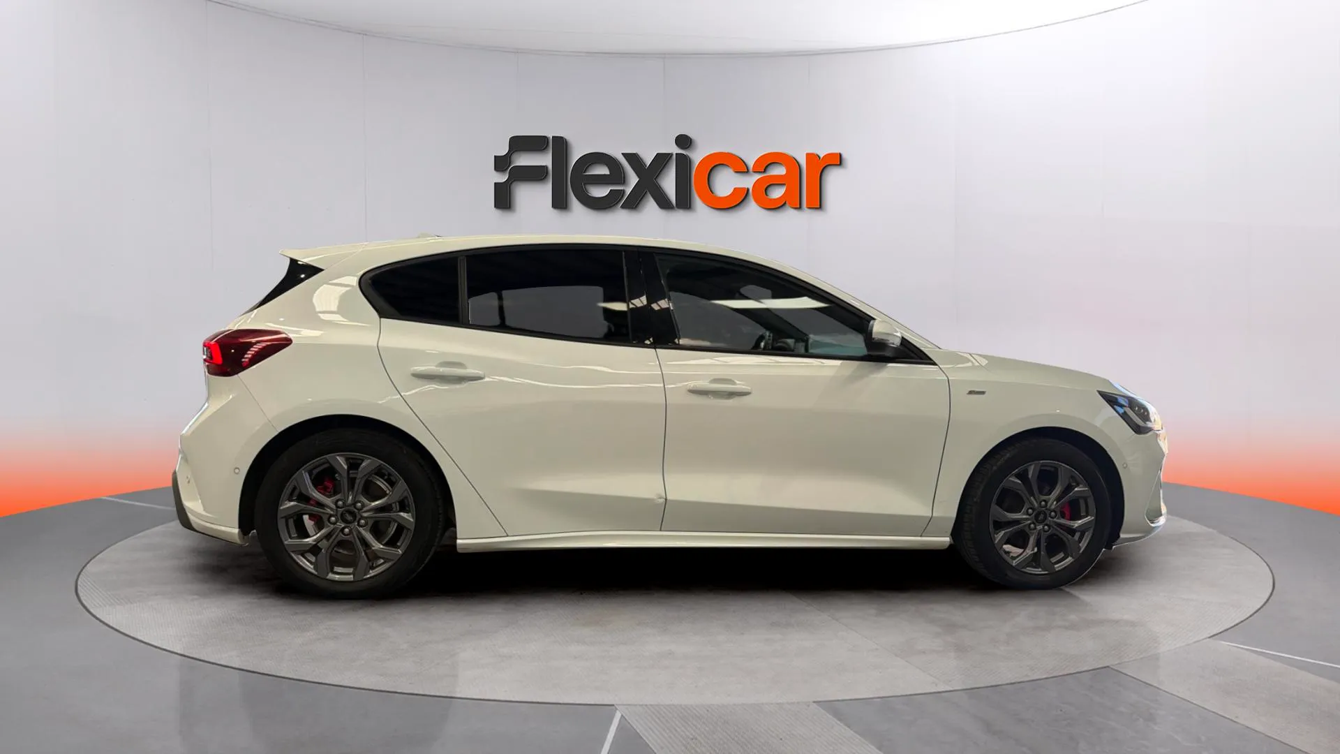 Ford Focus 1.0 EcoBoost MHEV ST-Line Design SIP - foto 7