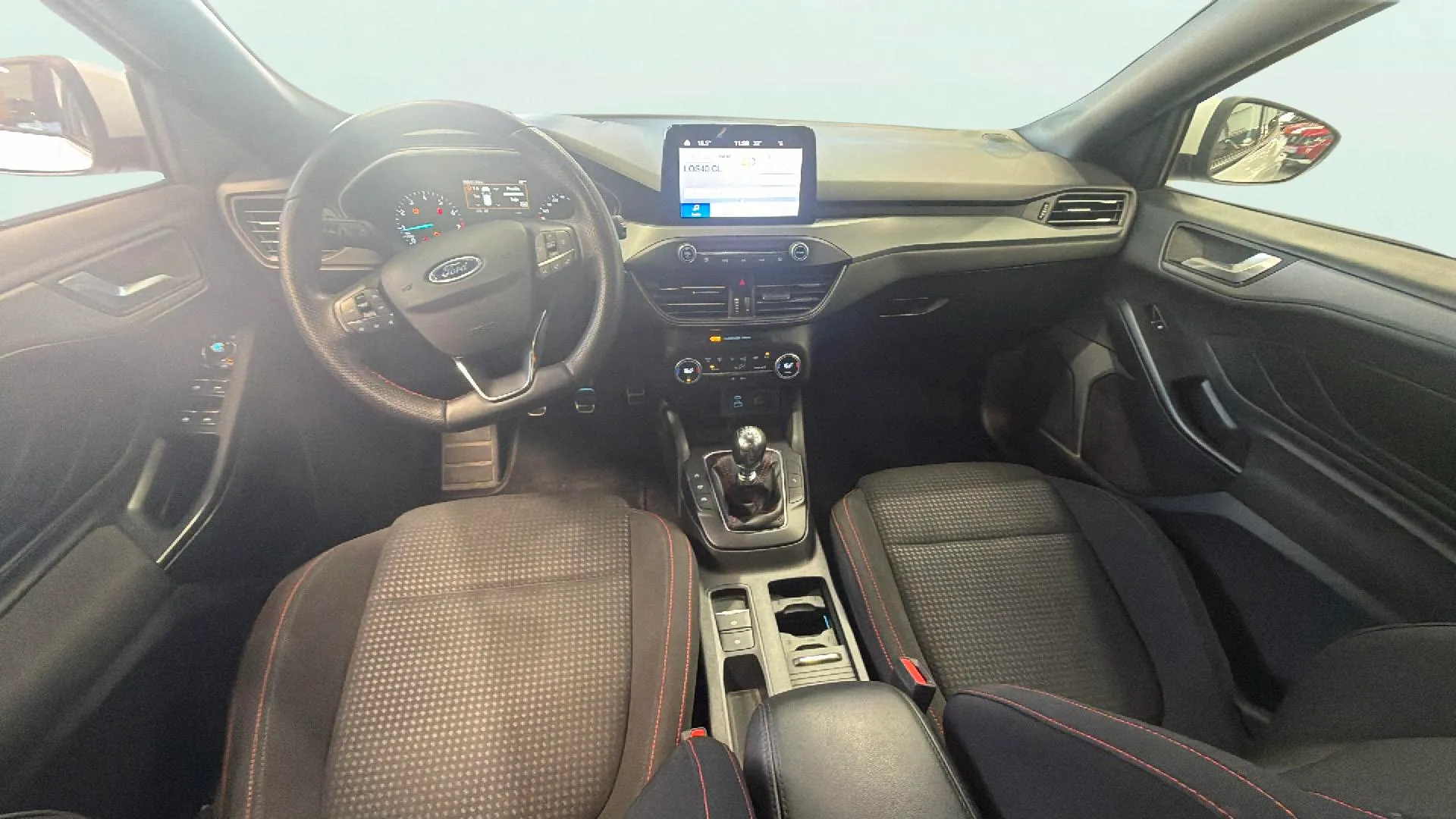 Ford Focus 1.0 EcoBoost MHEV ST-Line Design SIP - foto 9