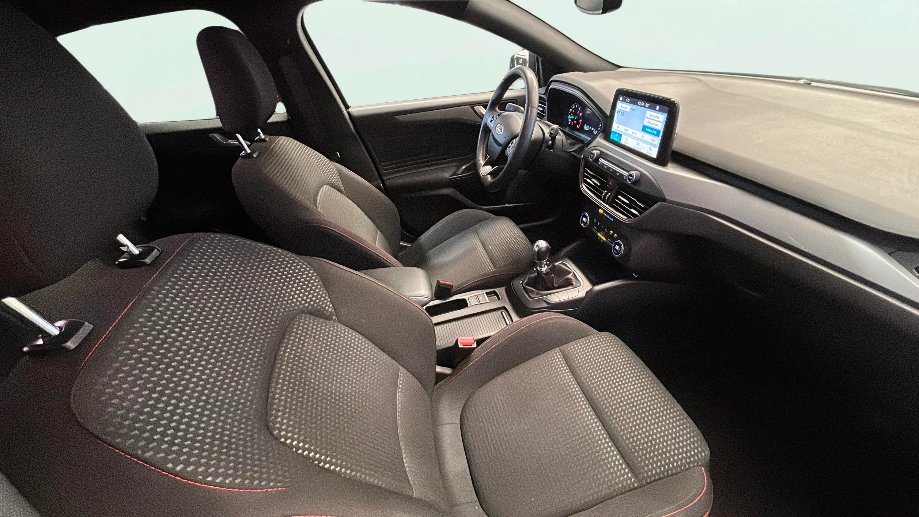 Ford Focus 1.0 Ecob. MHEV ST-Line Design SIP - foto 14