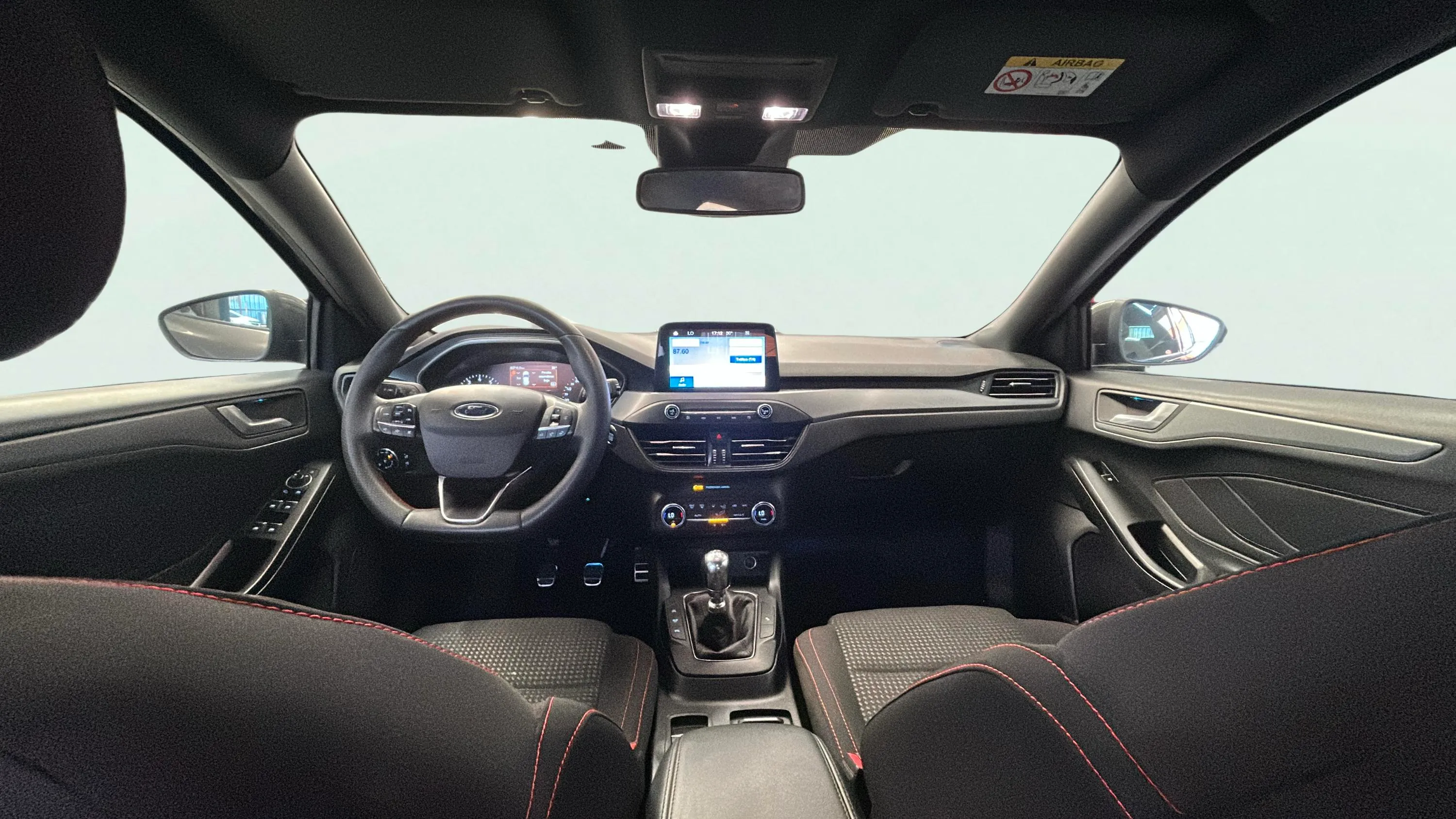 Ford Focus 1.0 Ecob. MHEV ST-Line Design SIP - foto 9