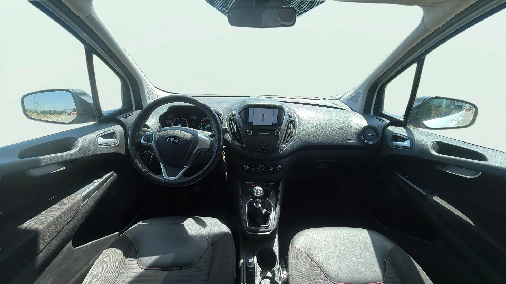 Ford Tourneo Courier 1.5 TDCi Sport - foto 10