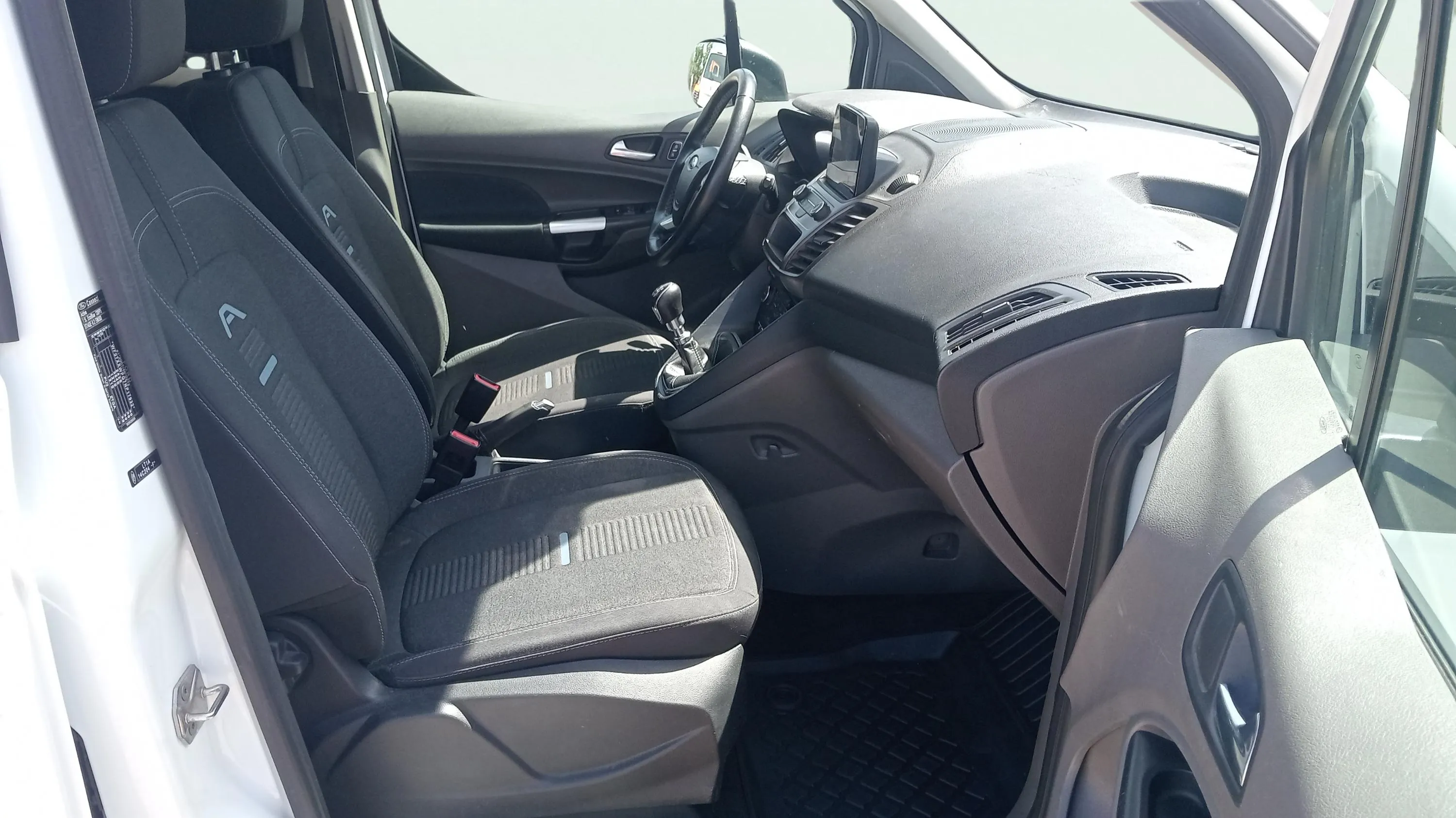 Ford Transit Connect 230 Combi 1.5 - foto 16