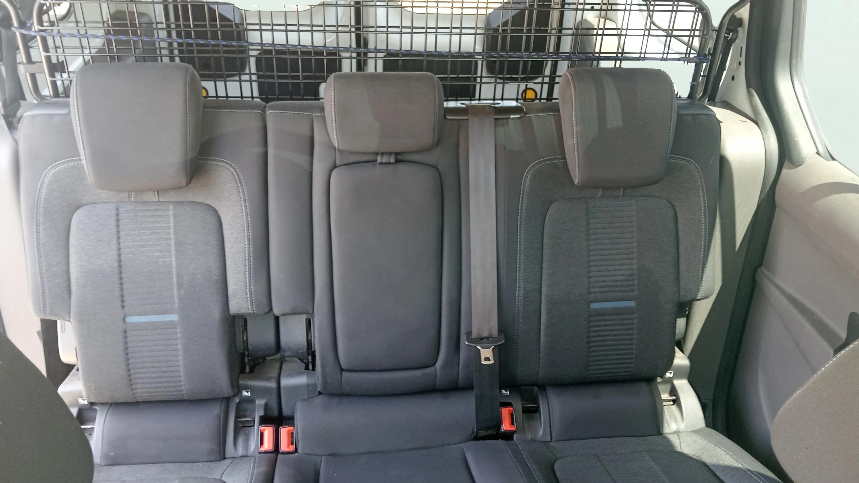 Ford Transit Connect 230 Combi 1.5 - foto 18
