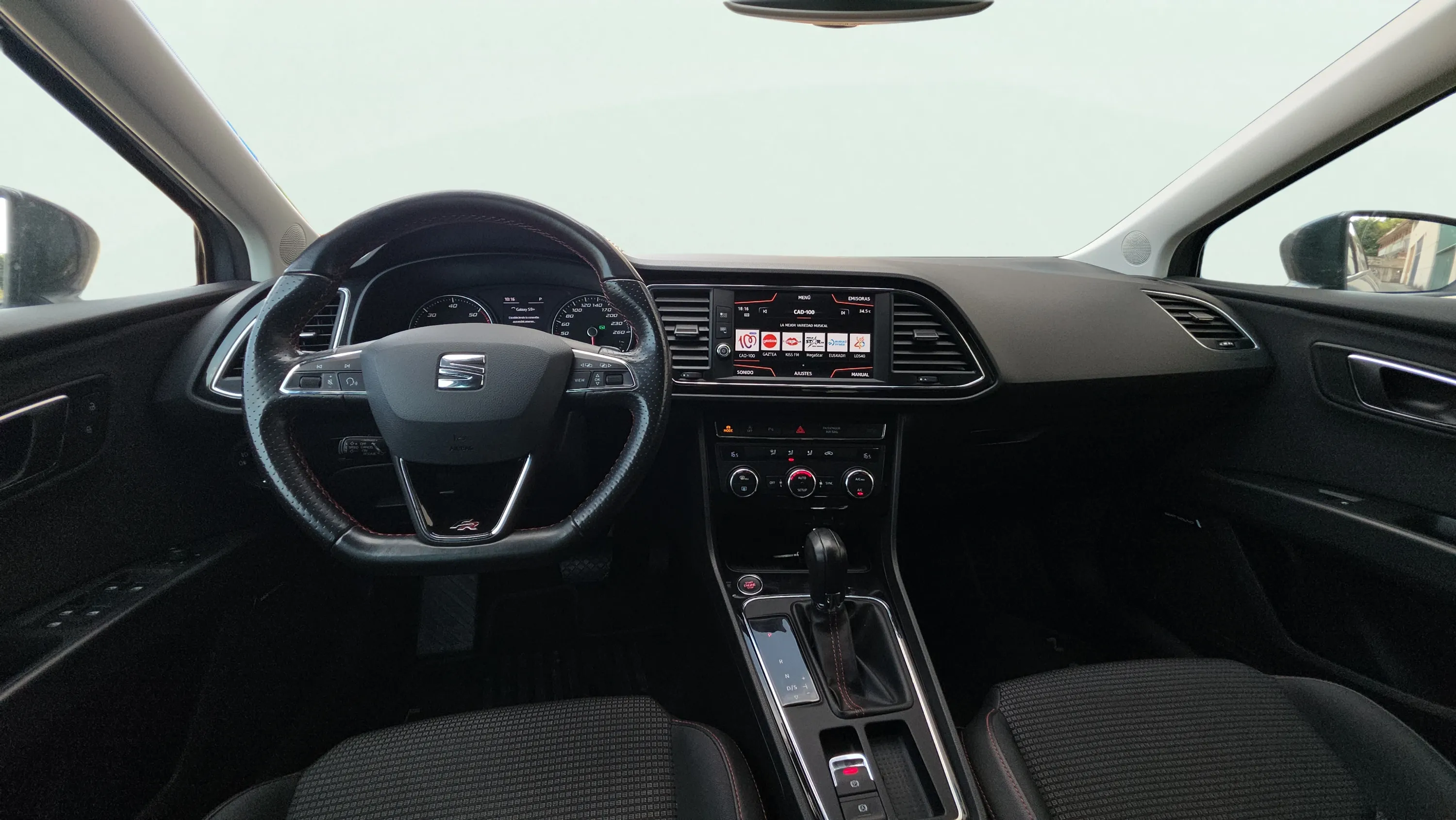 SEAT León ST 2.0 TDI DSG-6 FR Advanced - foto 13