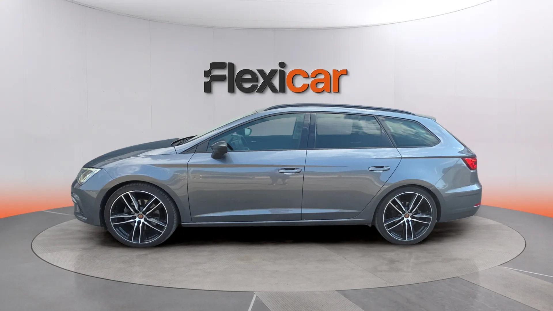 SEAT León ST 2.0 TDI DSG-6 FR Advanced - foto 5