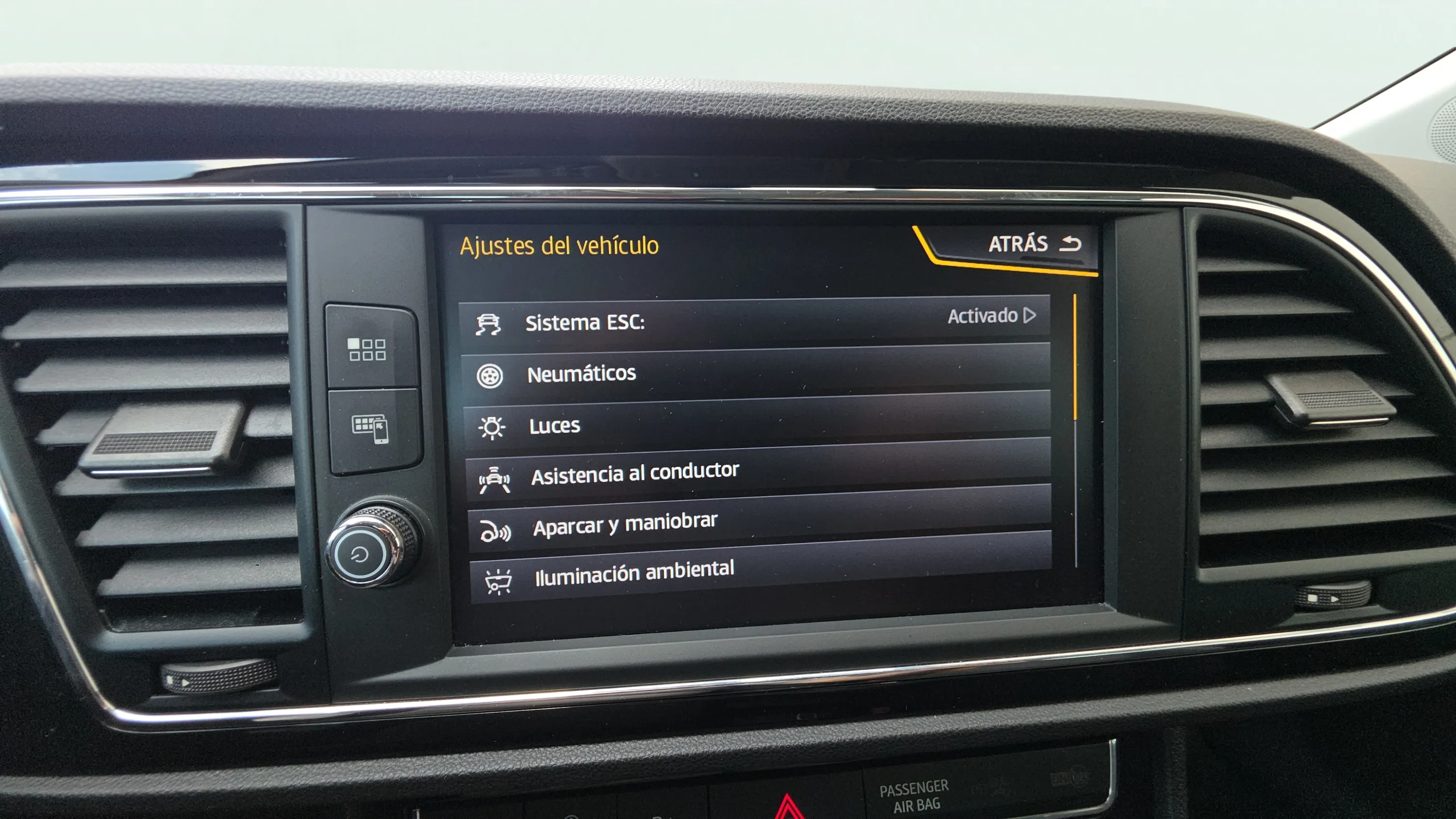 SEAT León ST 2.0 TDI DSG-6 FR Advanced - foto 25