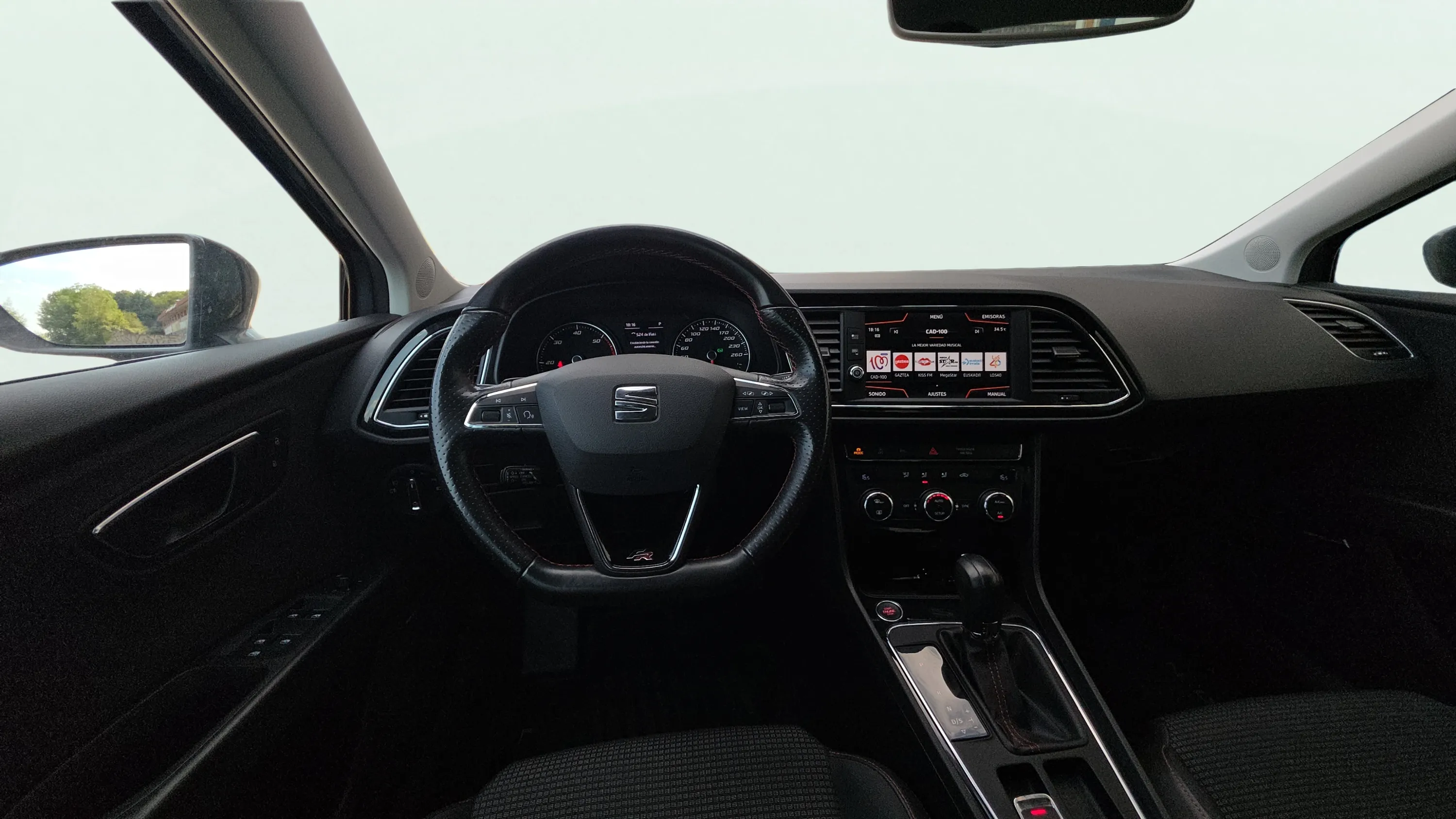 SEAT León ST 2.0 TDI DSG-6 FR Advanced - foto 10