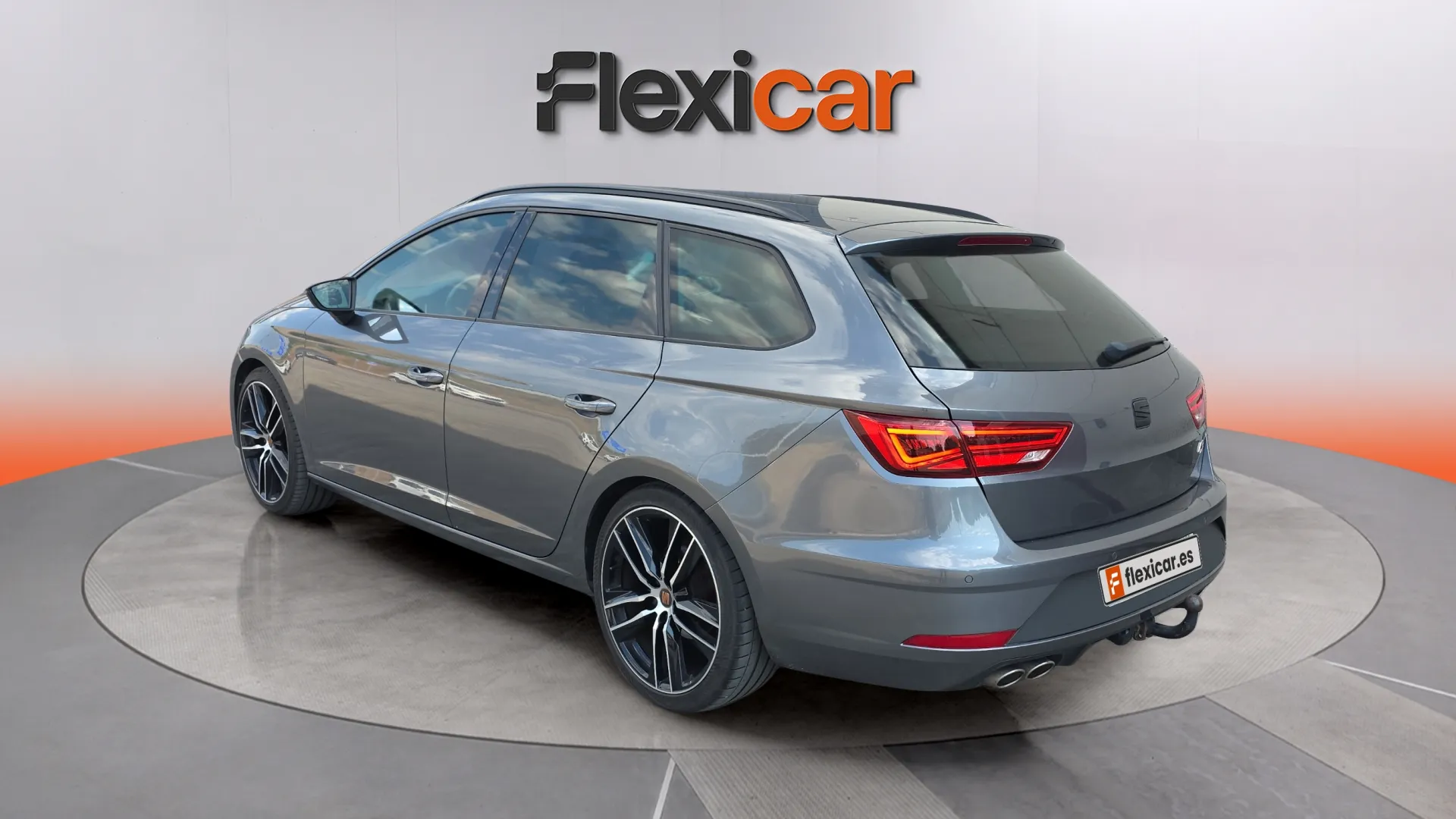 SEAT León ST 2.0 TDI DSG-6 FR Advanced - foto 8