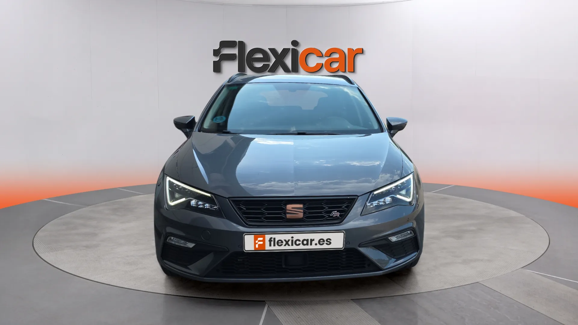 SEAT León ST 2.0 TDI DSG-6 FR Advanced - foto 2