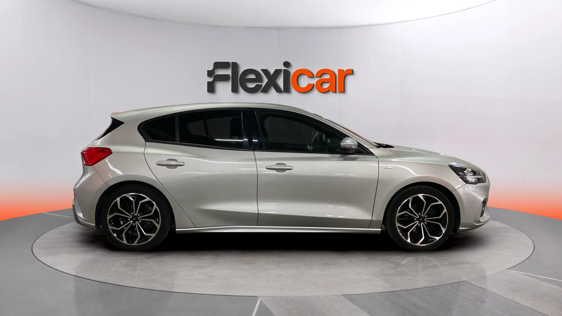 Ford Focus 1.0 EcoBoost ST-Line - foto 4