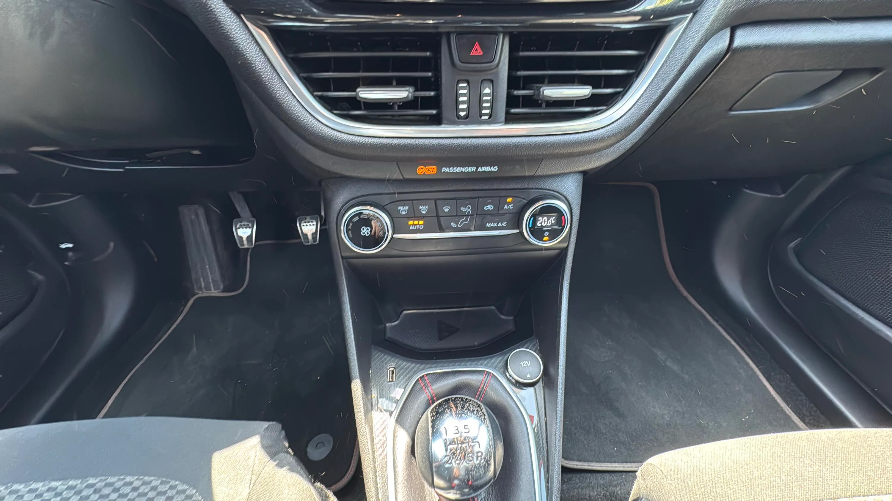 Ford Fiesta 1.0 EcoBoost ST-Line - foto 10