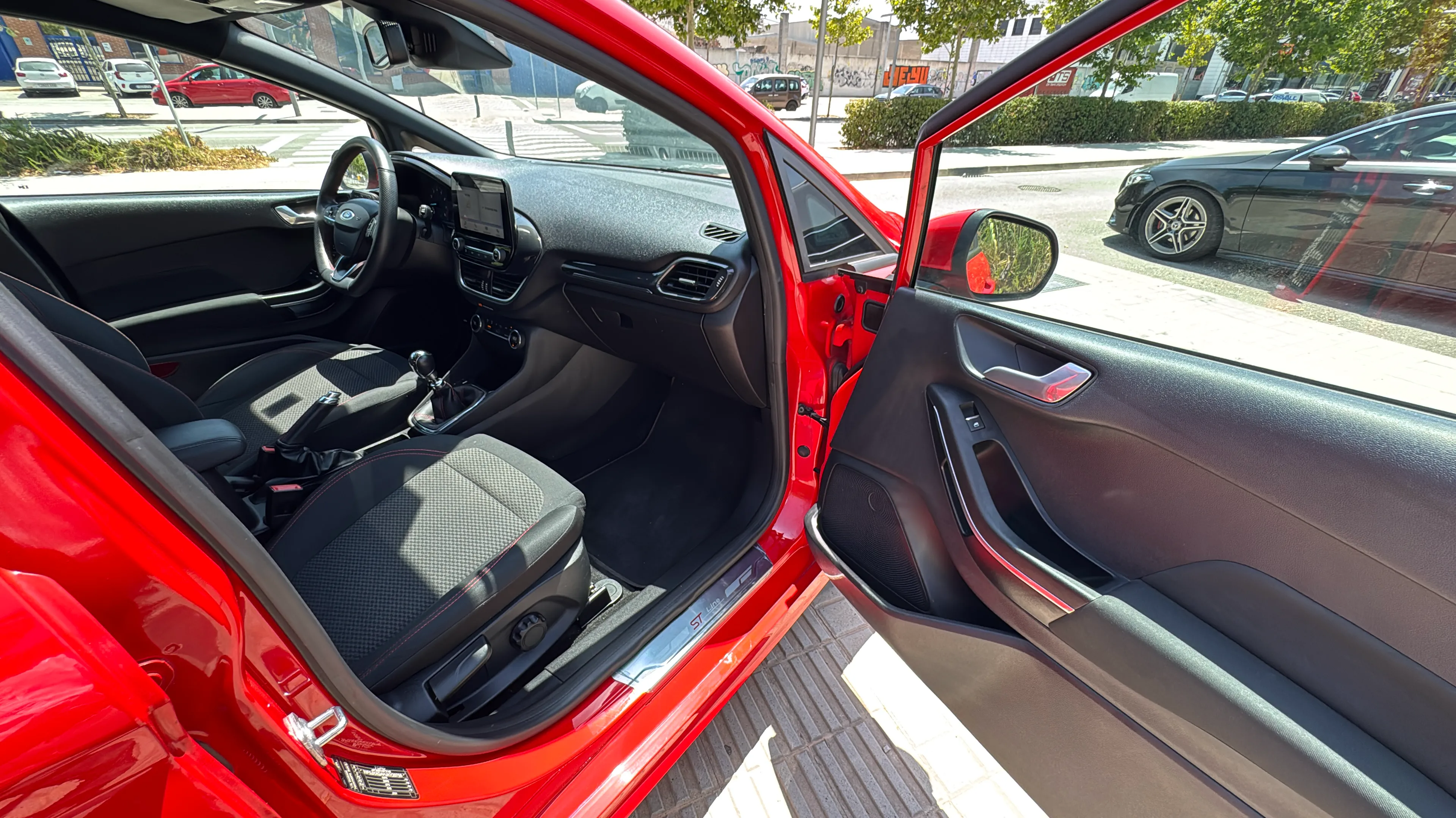 Ford Fiesta 1.0 EcoBoost ST-Line - foto 13