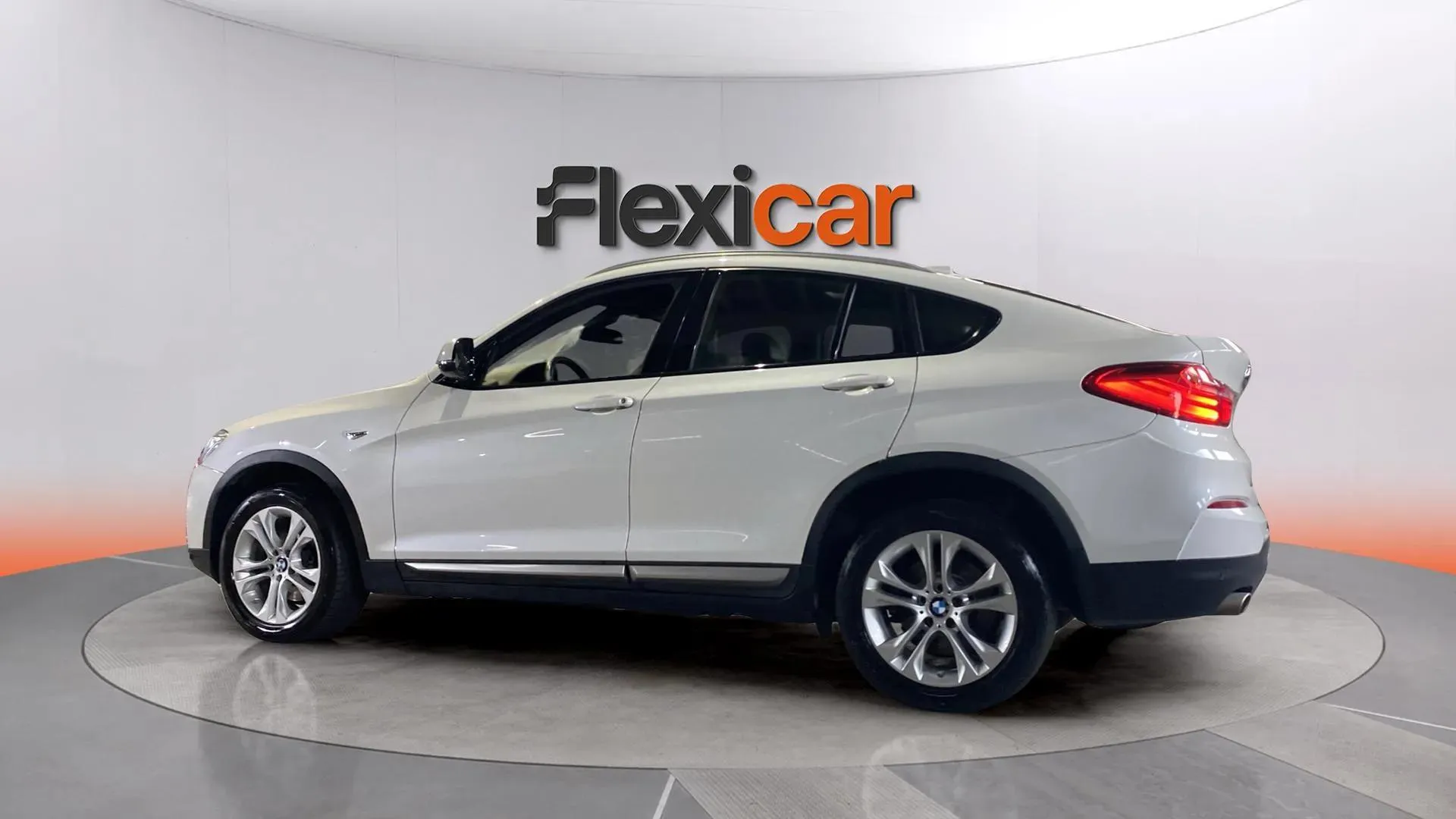 BMW X4 xDrive20d - foto 5