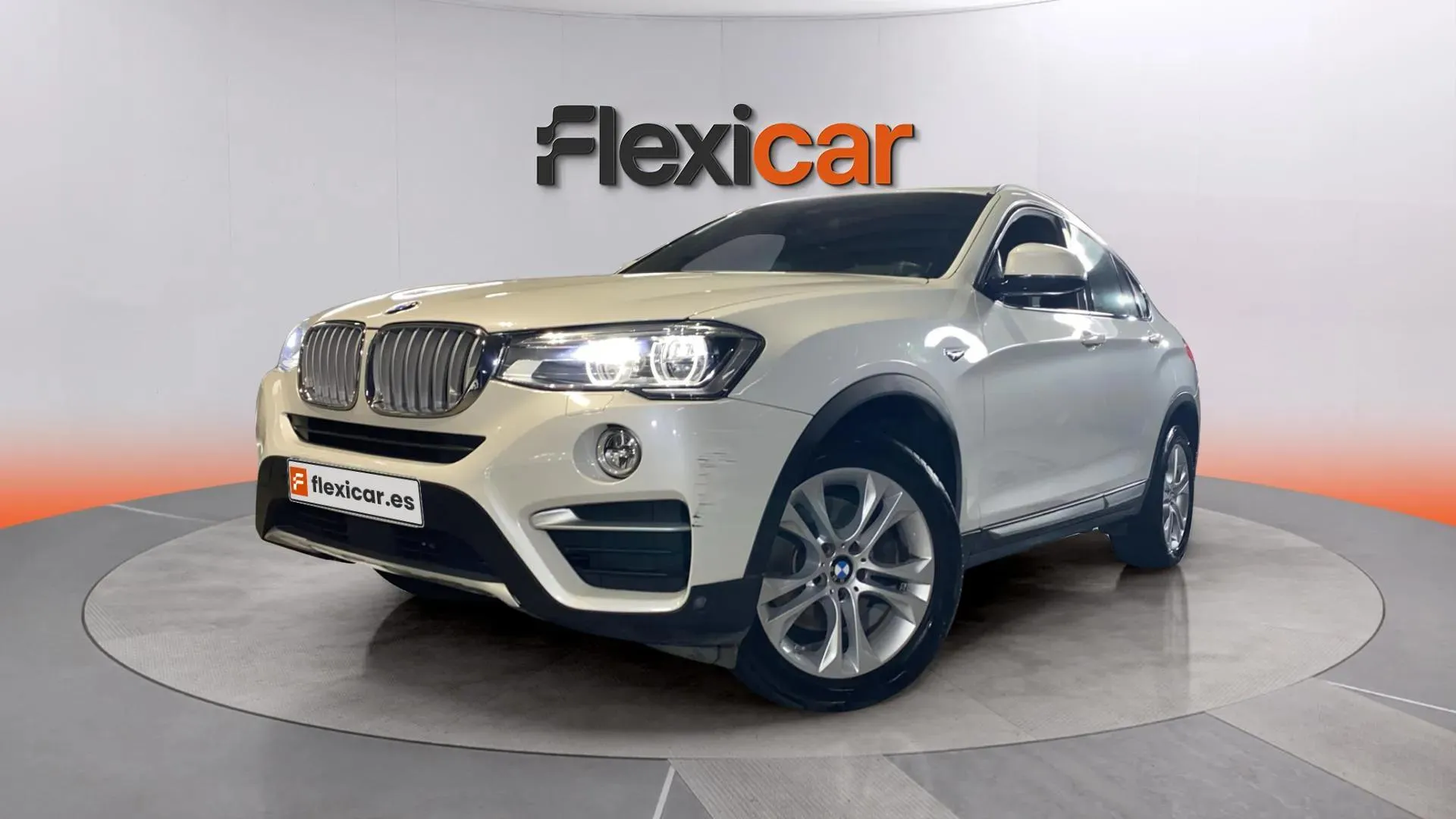 BMW X4 xDrive20d - foto 11