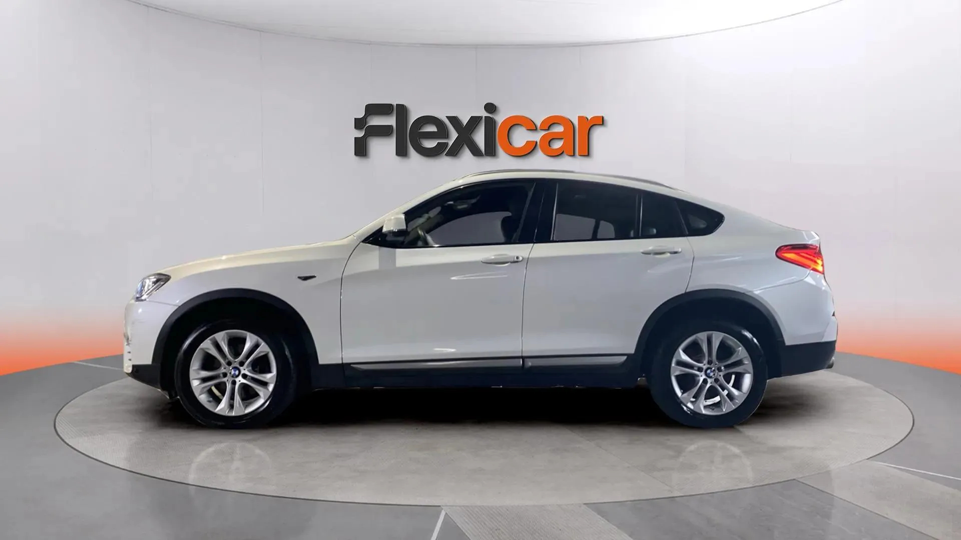 BMW X4 xDrive20d - foto 4