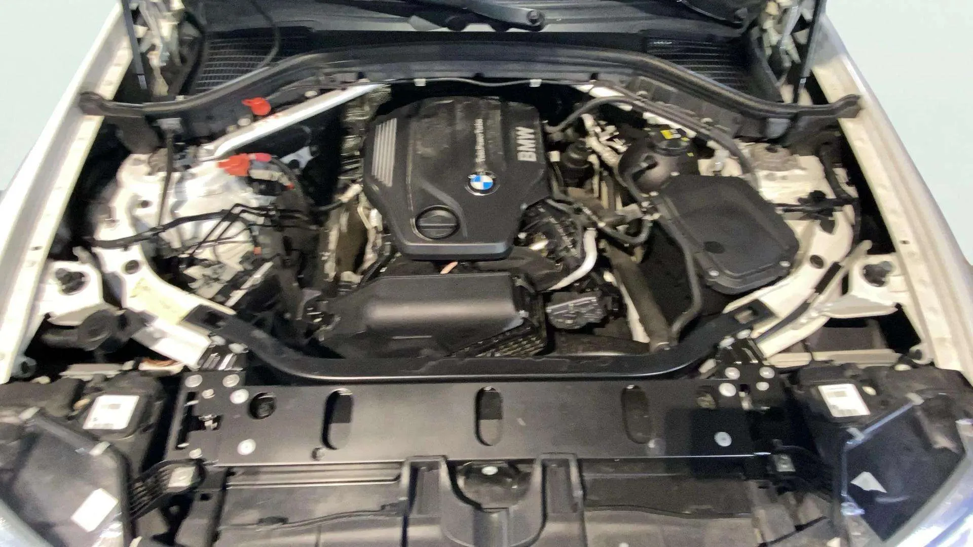 BMW X4 xDrive20d - foto 21