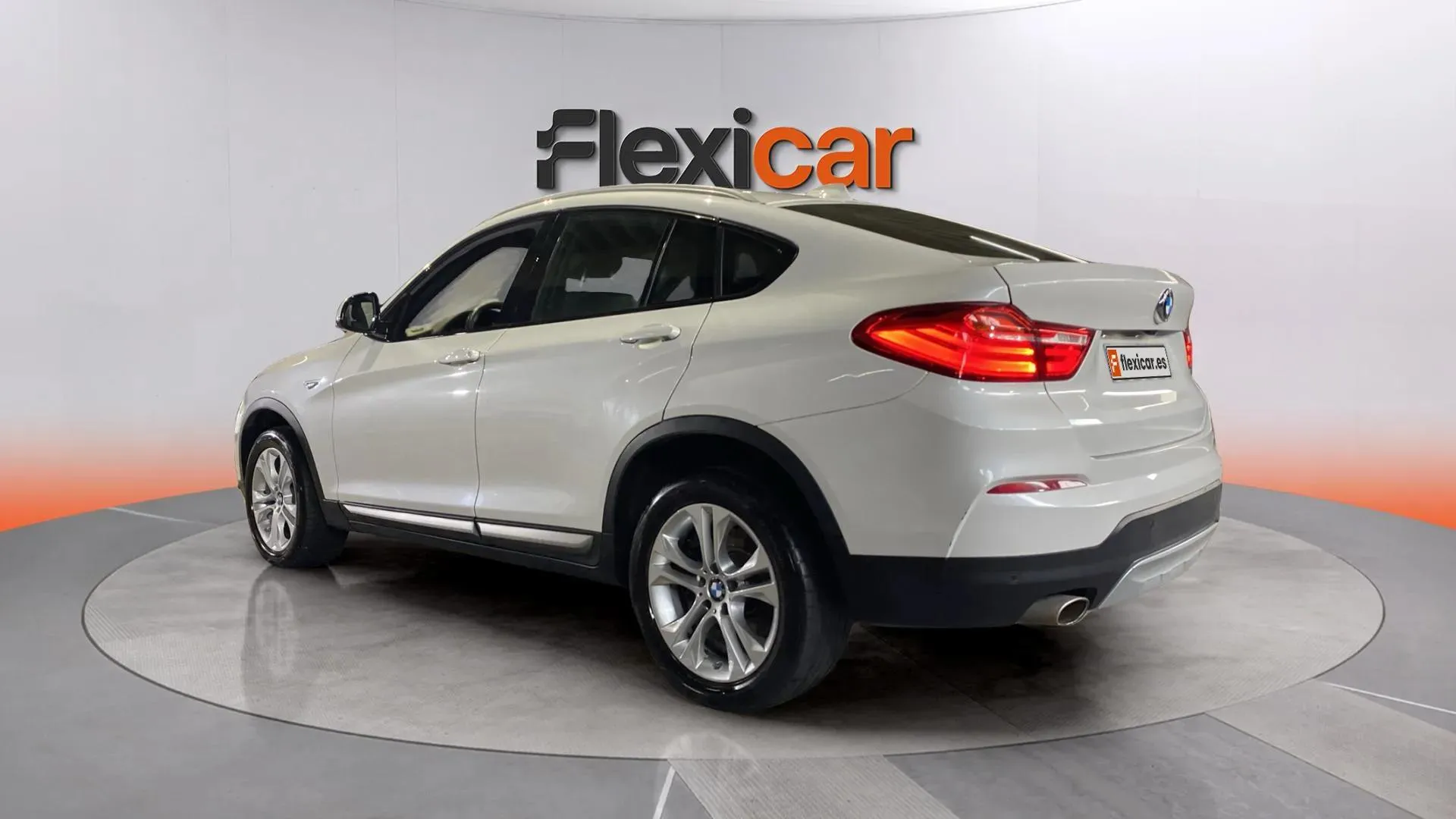 BMW X4 xDrive20d - foto 6