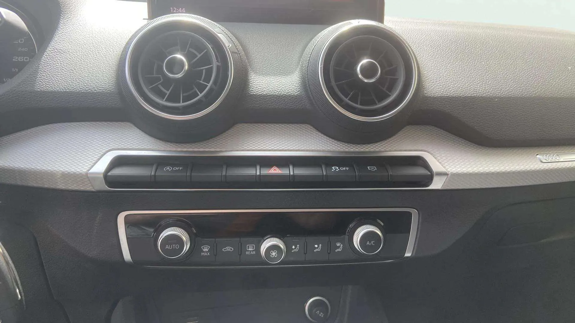 Audi Q2 Advanced 35 TFSI S tronic - foto 19