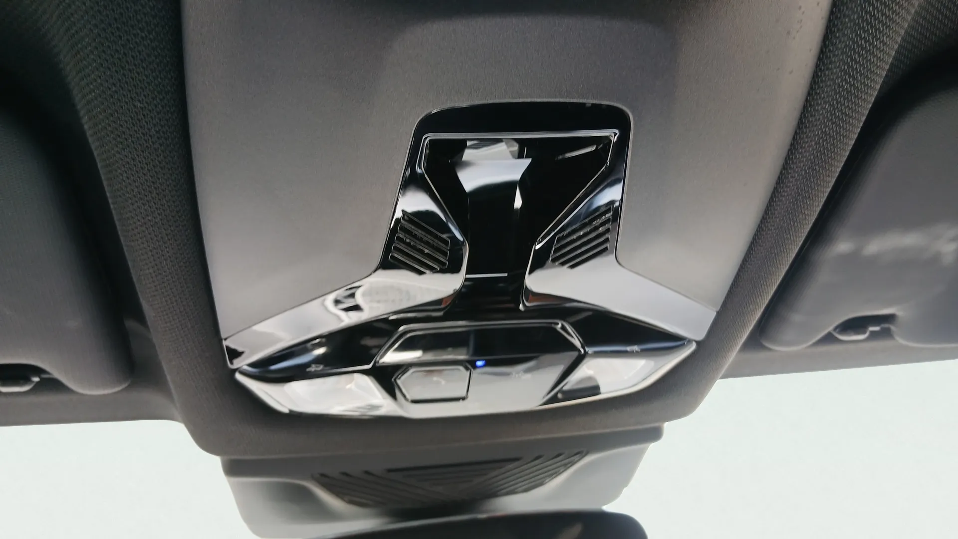 BMW X2 sDrive20d - foto 18