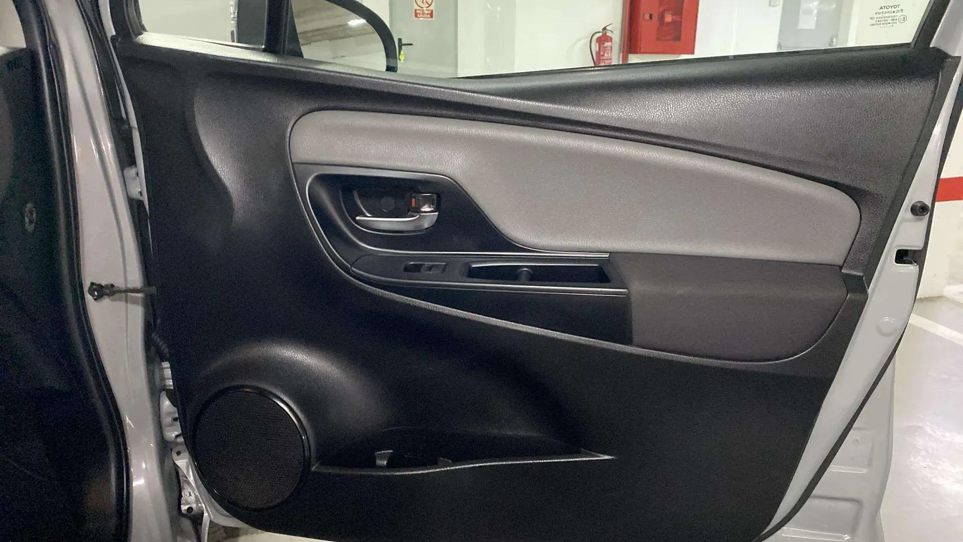 Toyota Yaris 1.5 Hybrid Active - foto 29