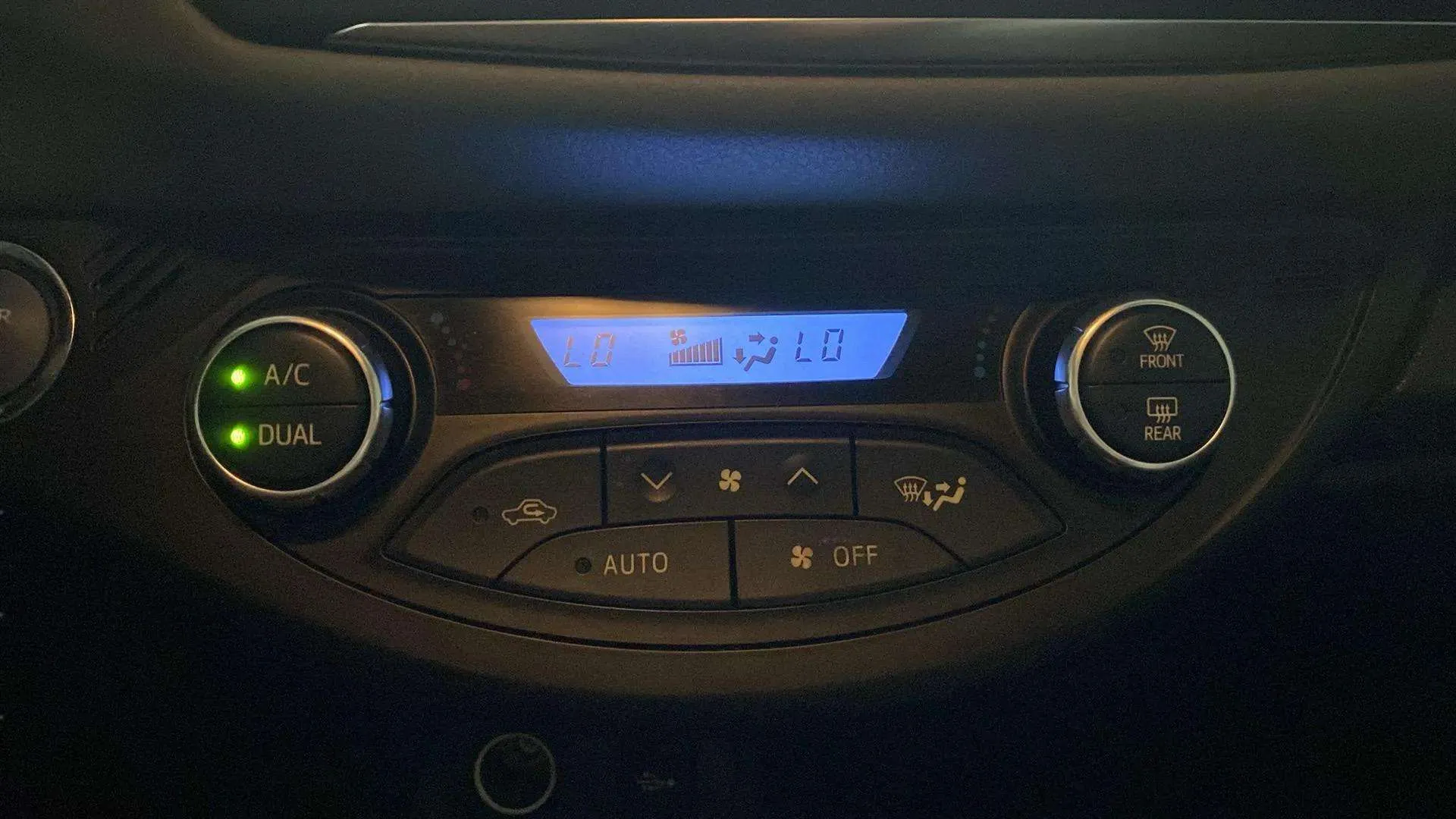 Toyota Yaris 1.5 Hybrid Active - foto 17