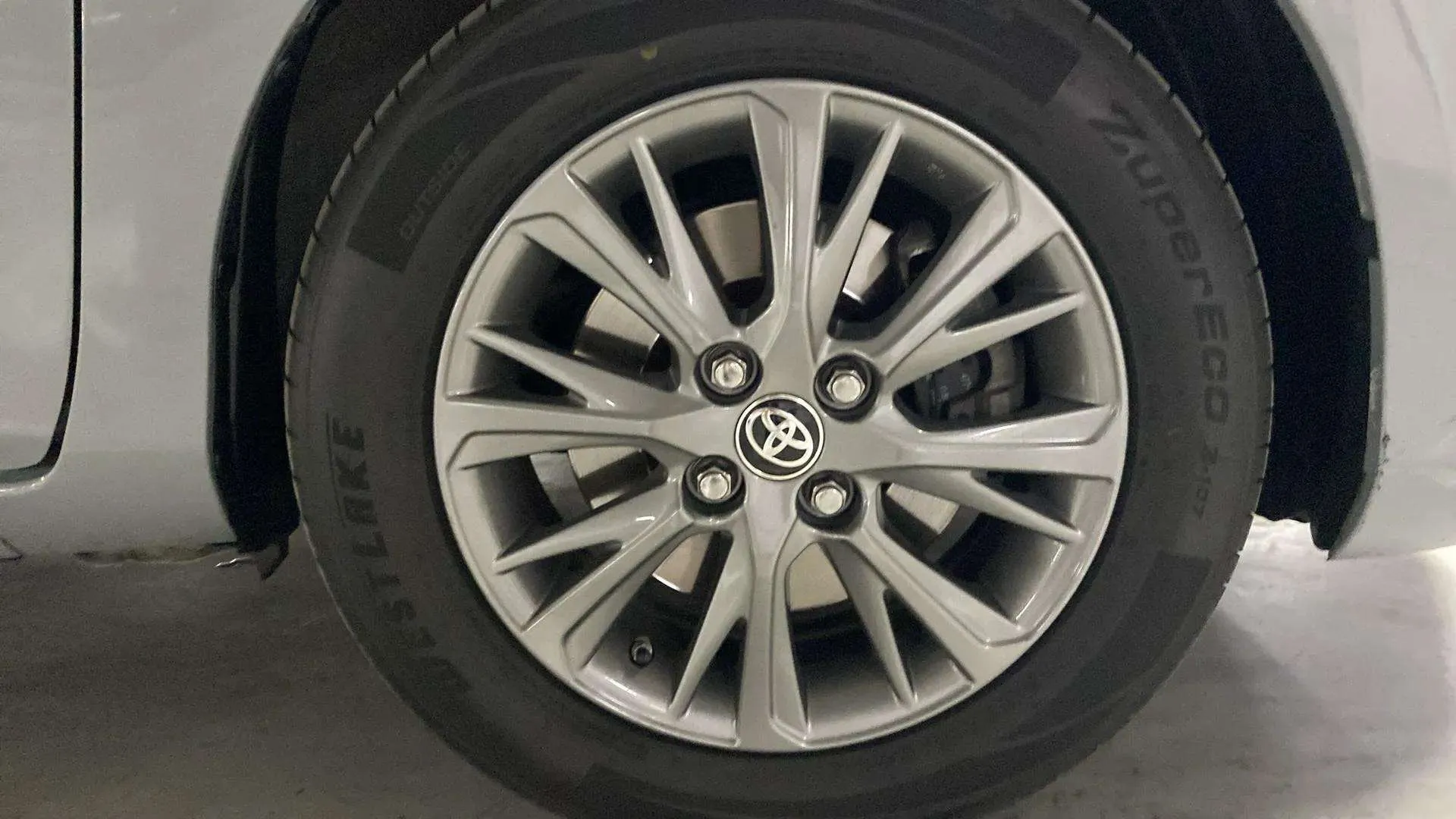Toyota Yaris 1.5 Hybrid Active - foto 30