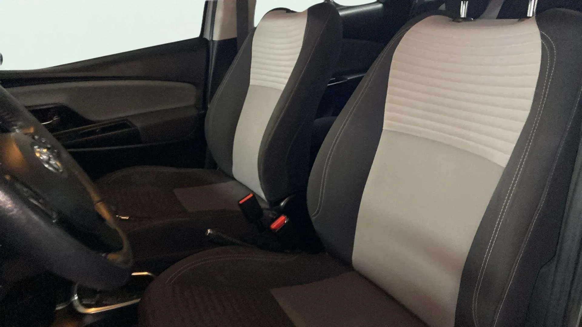 Toyota Yaris 1.5 Hybrid Active - foto 22