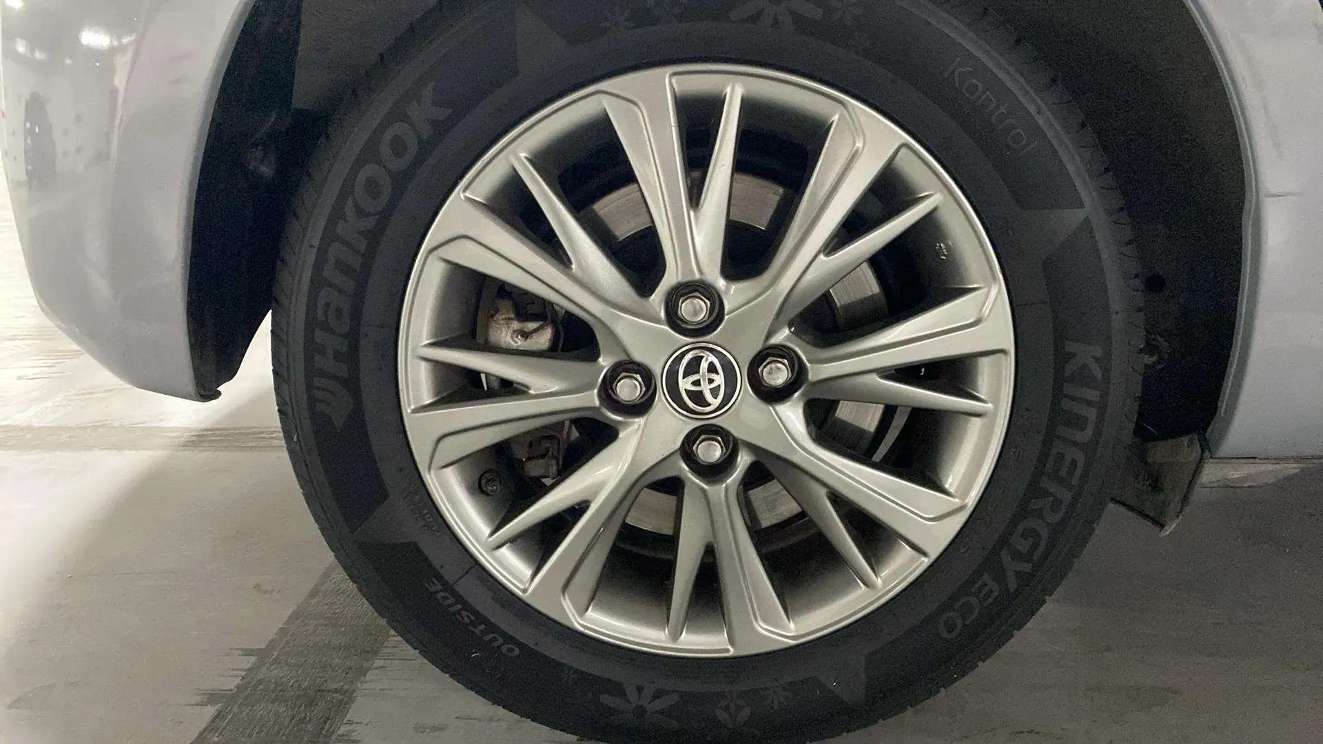 Toyota Yaris 1.5 Hybrid Active - foto 31