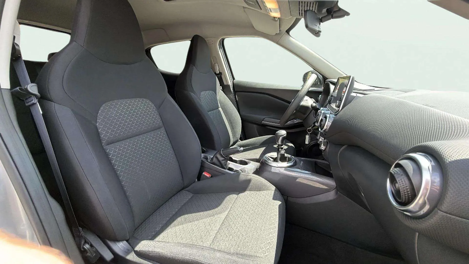 Nissan Juke DIG-T 6M/T Acenta - foto 15