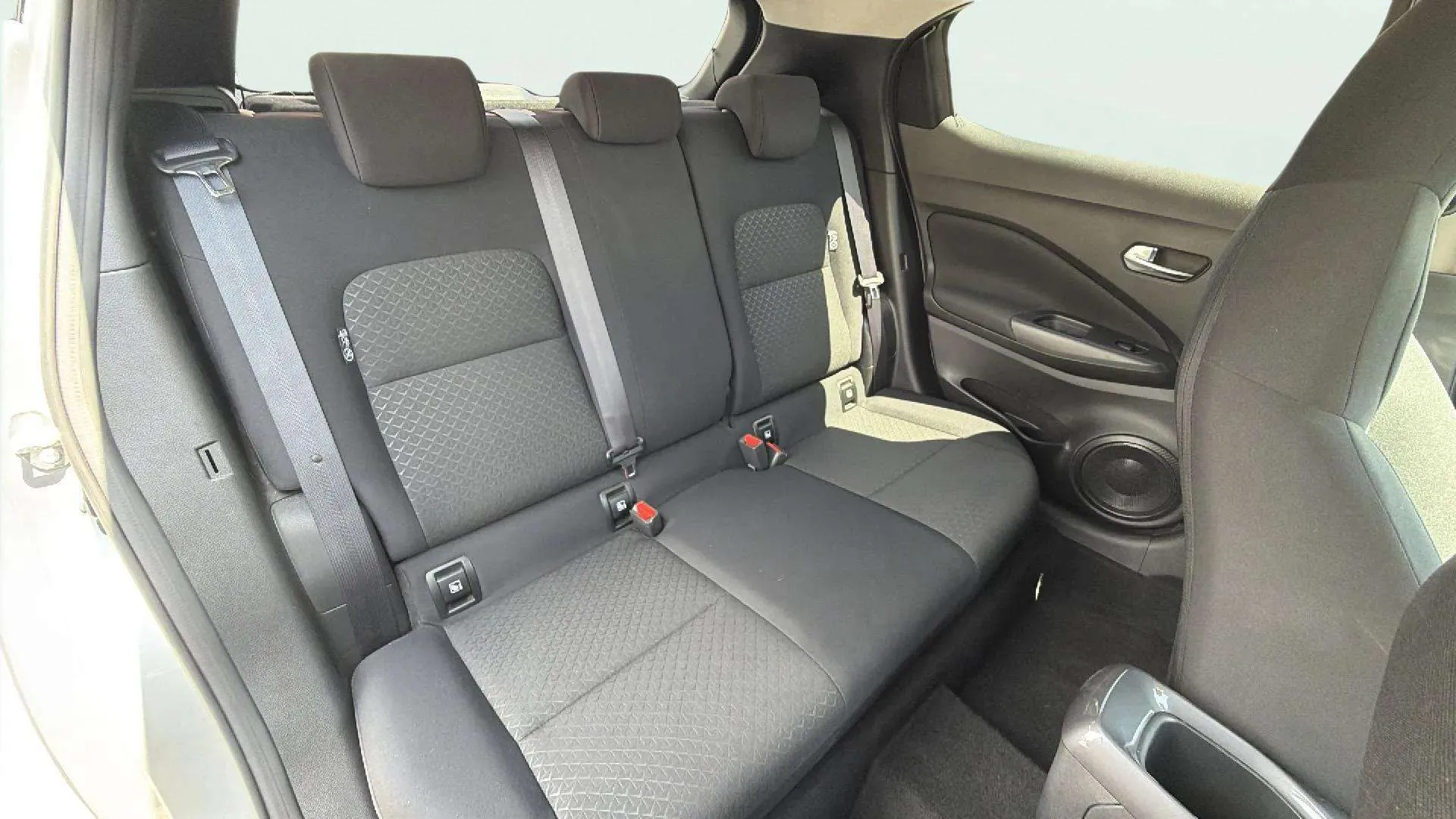 Nissan Juke DIG-T 6M/T Acenta - foto 16