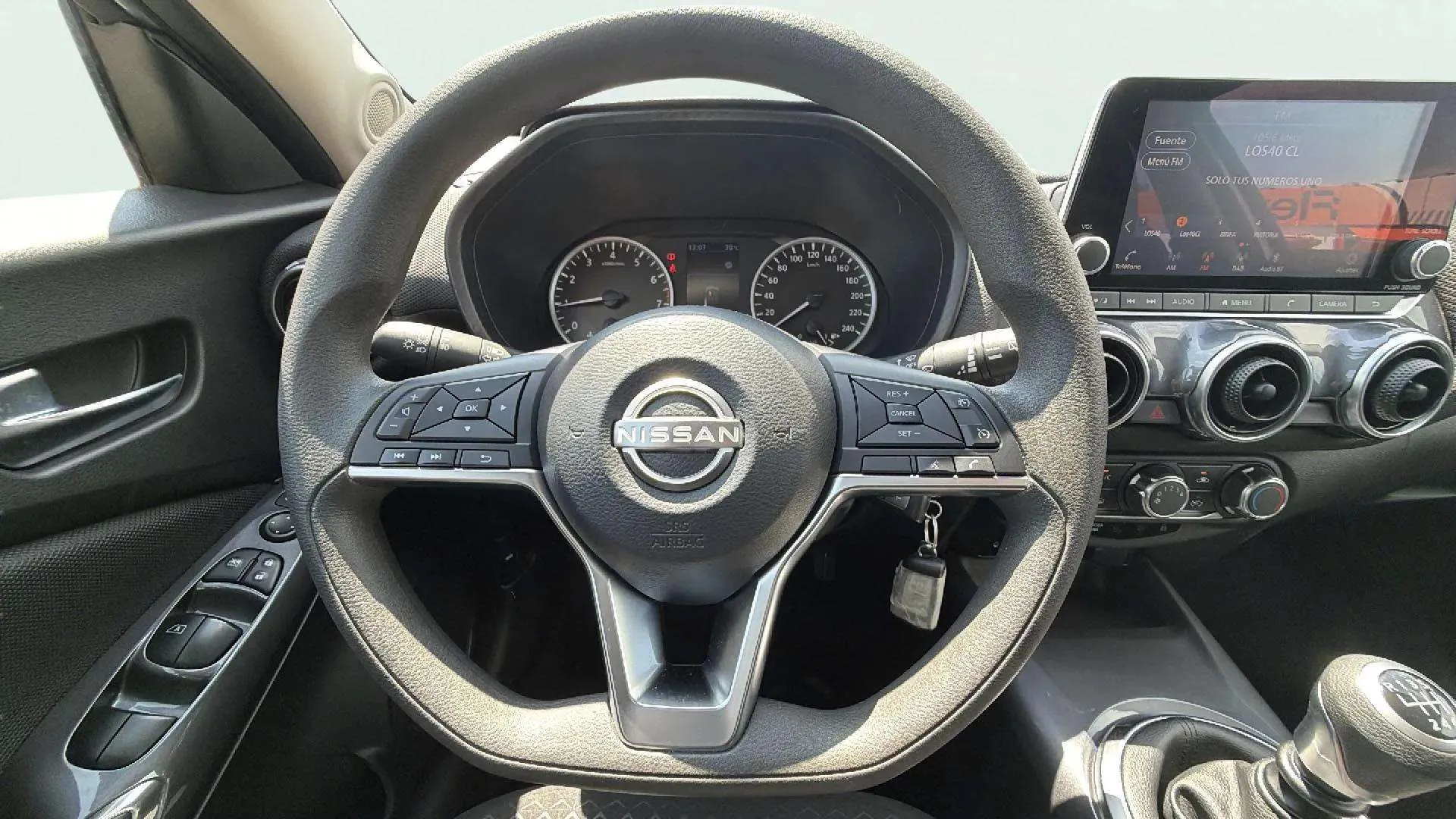 Nissan Juke DIG-T 6M/T Acenta - foto 10