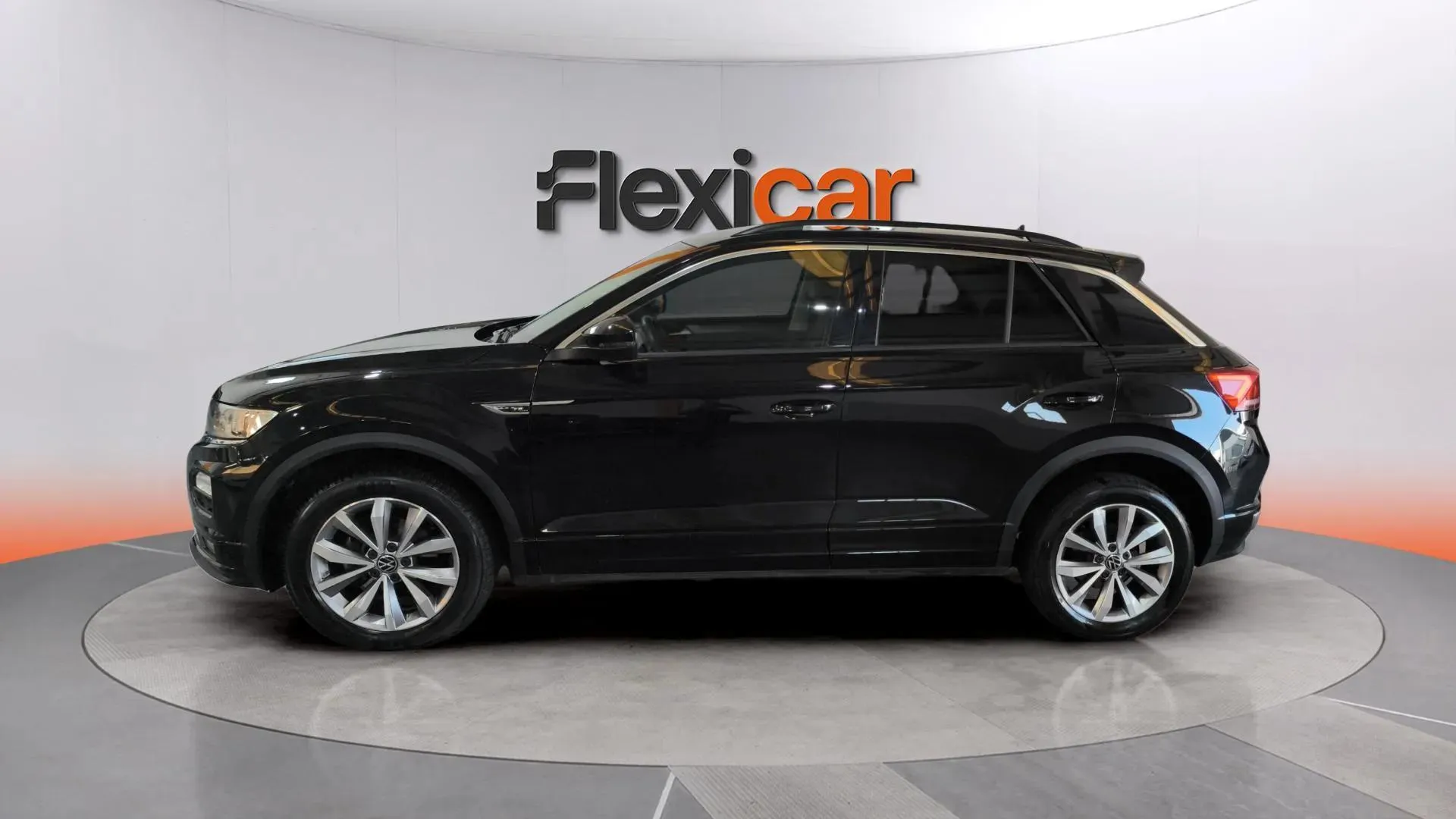 Volkswagen T-Roc R-Line 1.5 TSI DSG - foto 3
