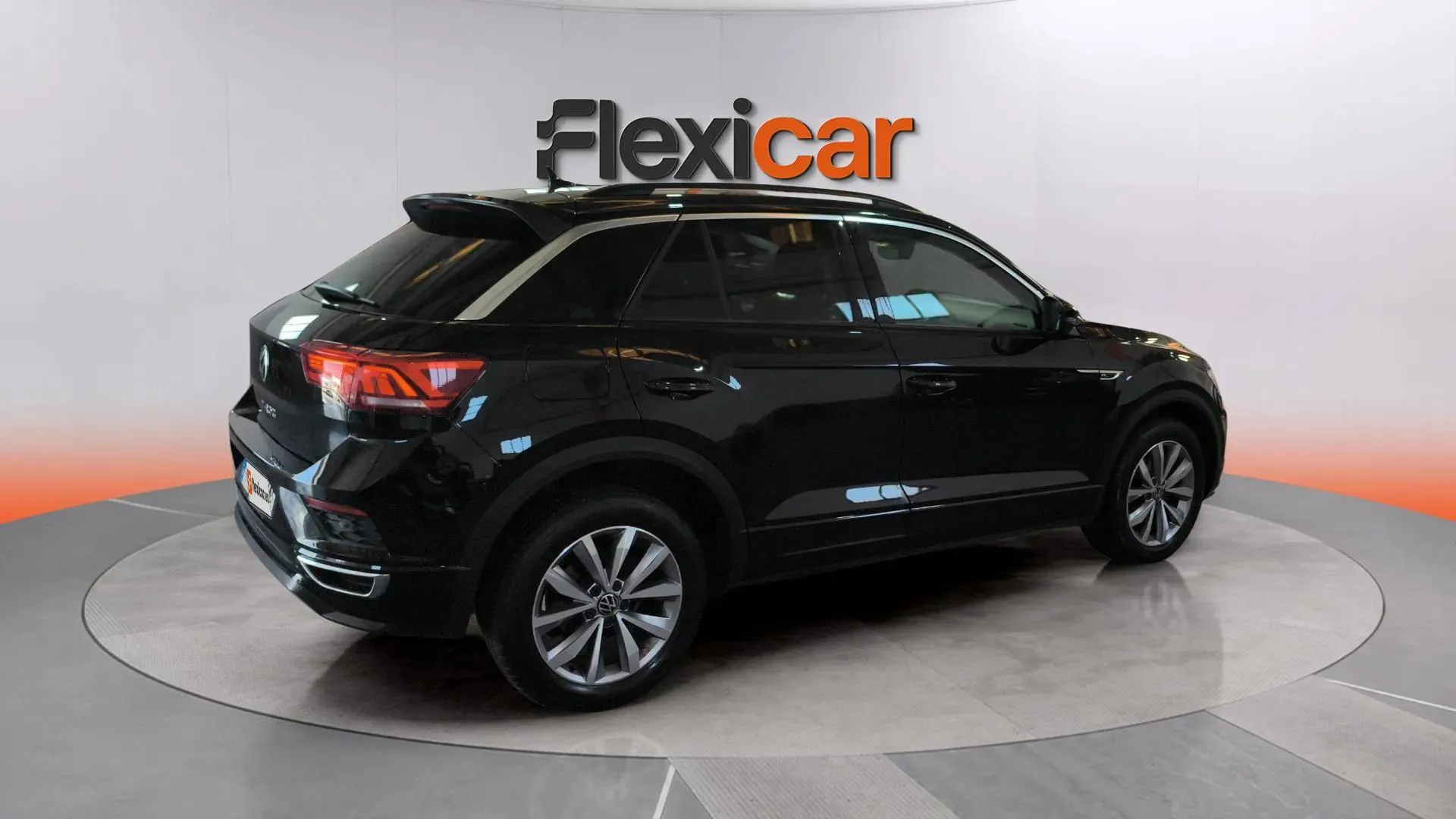 Volkswagen T-Roc R-Line 1.5 TSI DSG - foto 6