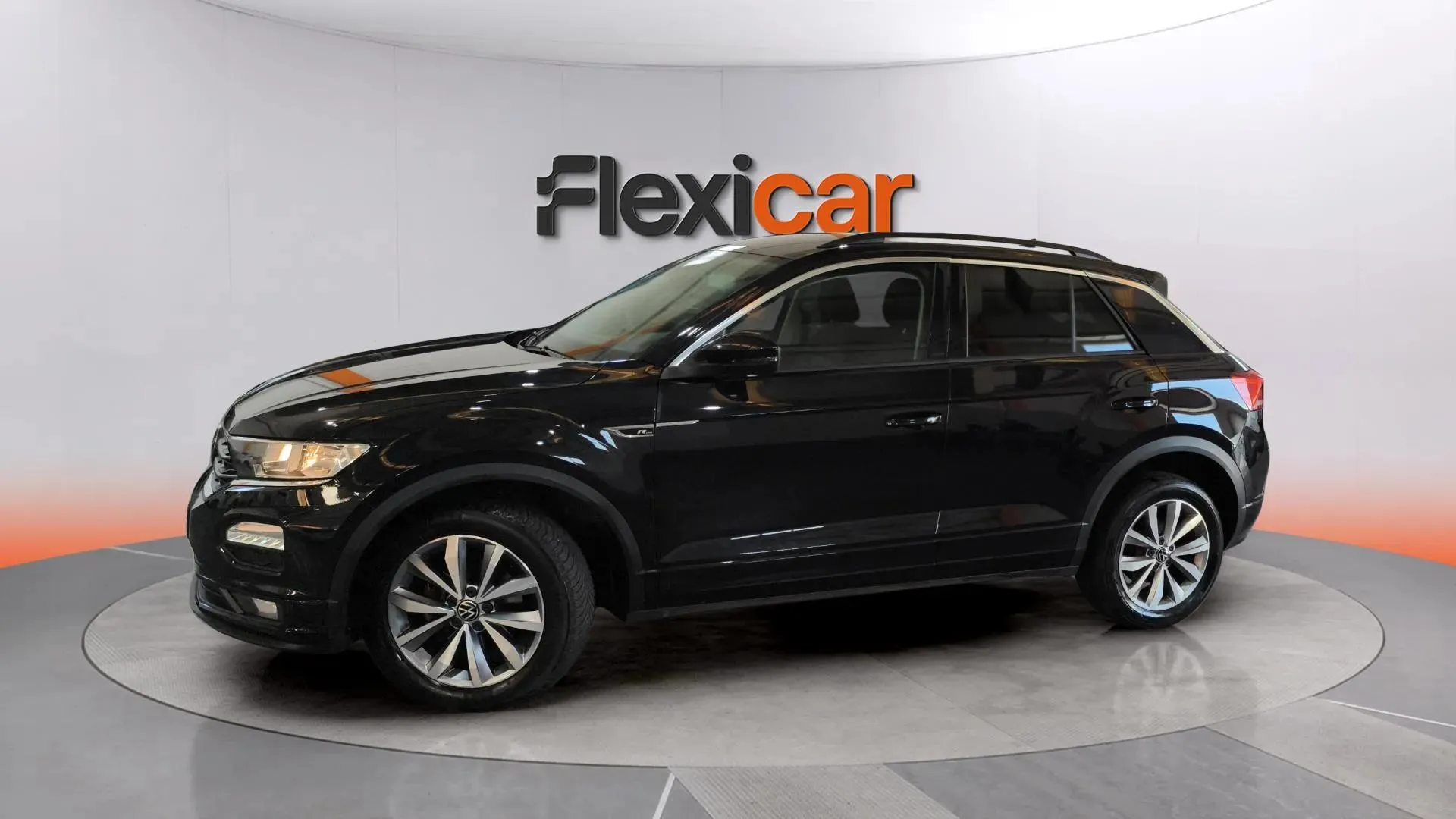 Volkswagen T-Roc R-Line 1.5 TSI DSG - foto 8