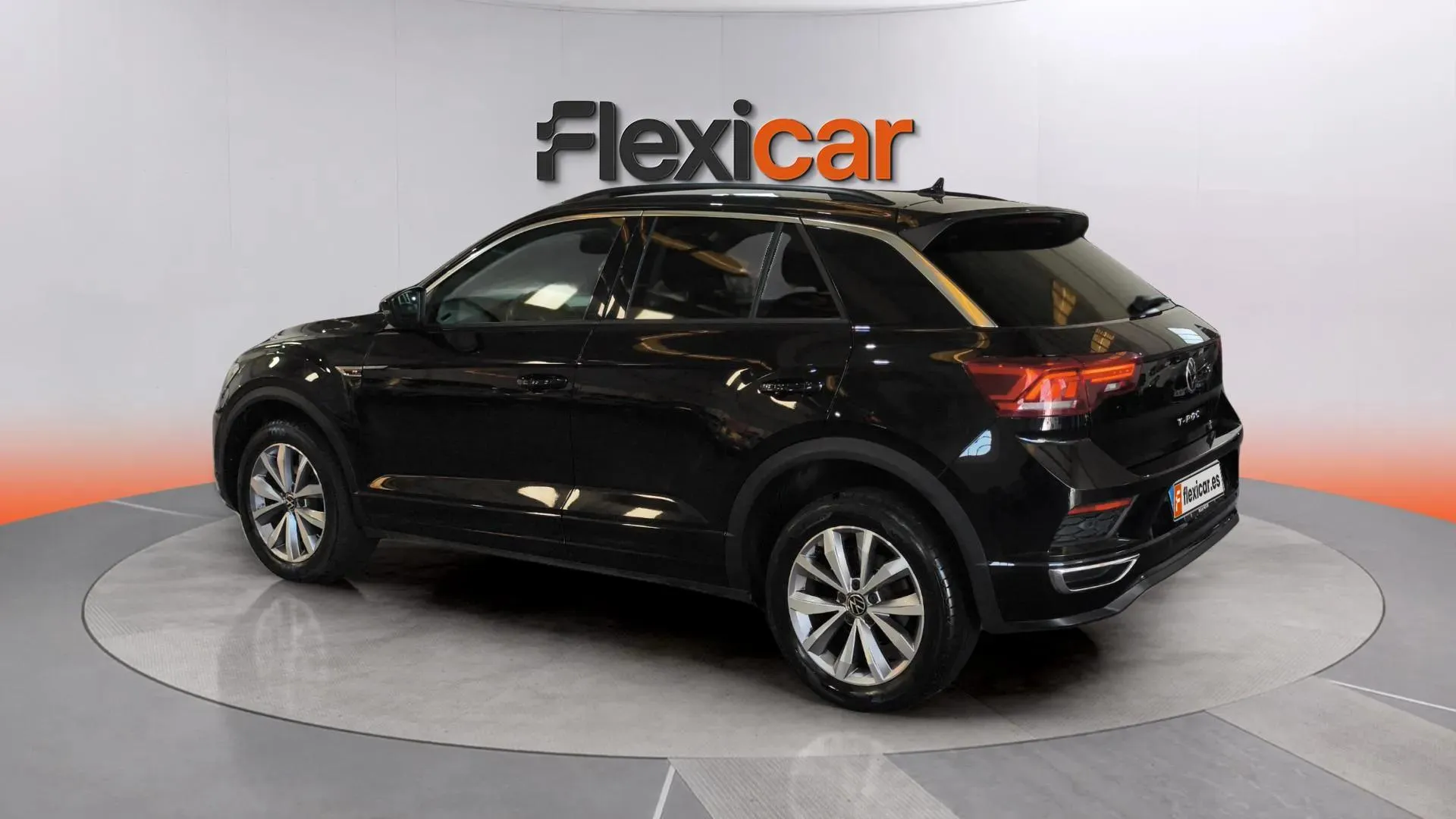 Volkswagen T-Roc R-Line 1.5 TSI DSG - foto 4
