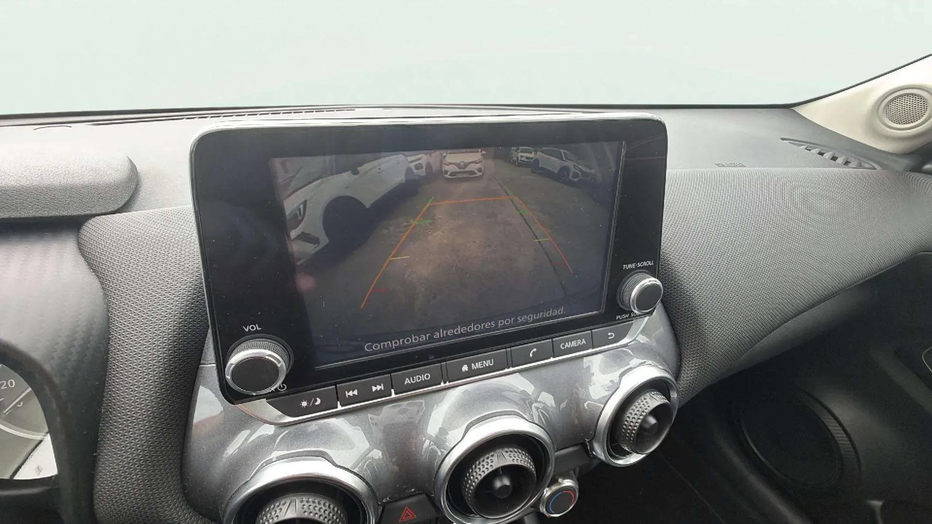 Nissan Juke DIG-T Acenta - foto 19
