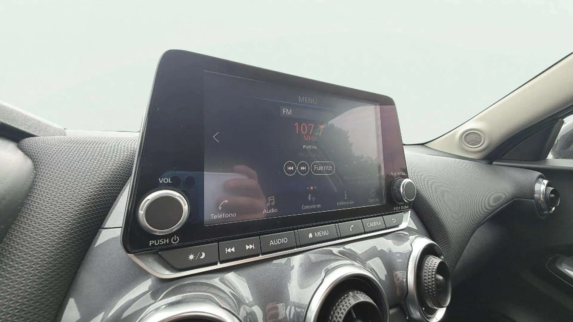 Nissan Juke DIG-T Acenta - foto 18